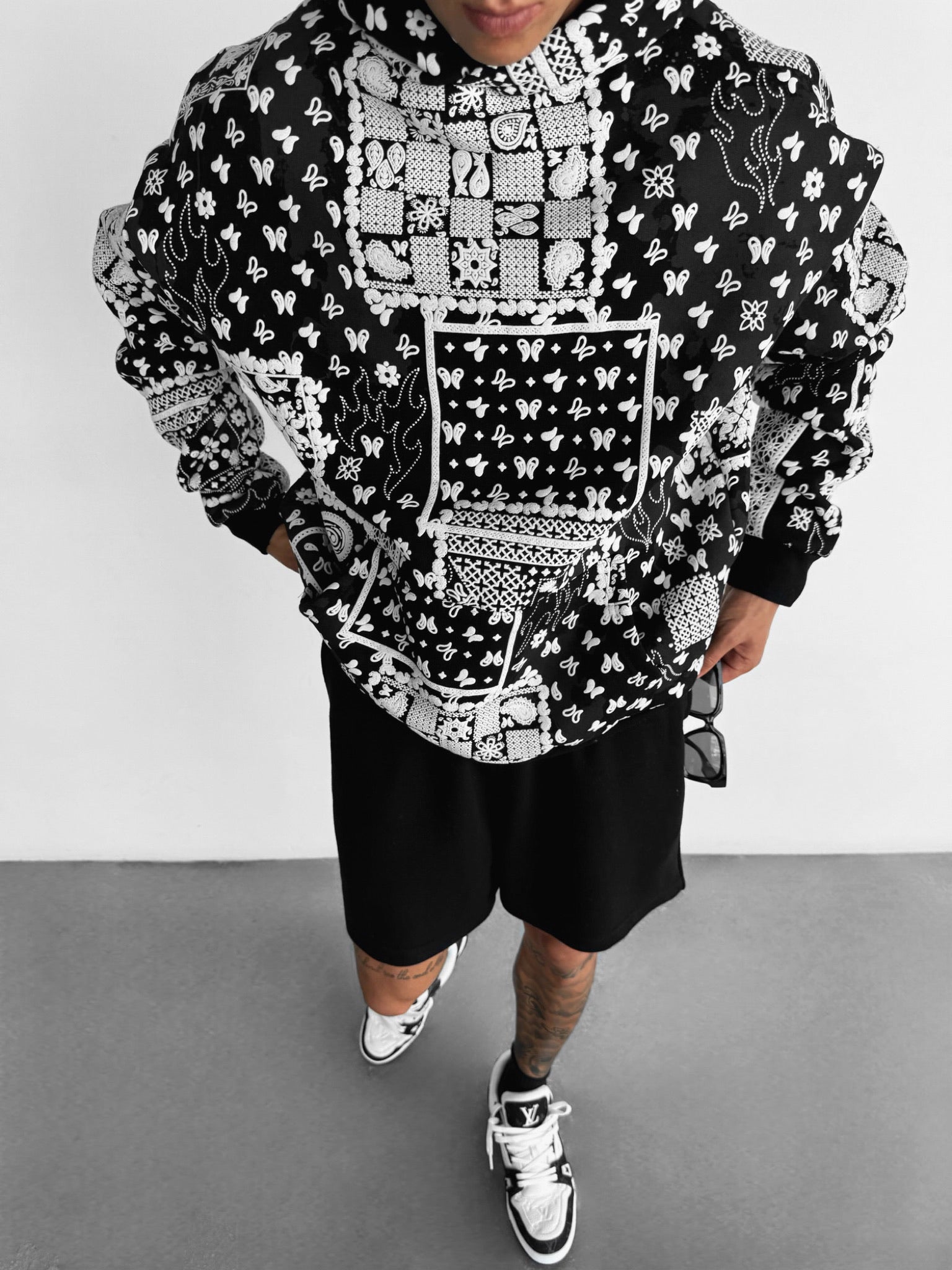 Oversize Carpet Hoodie - Black