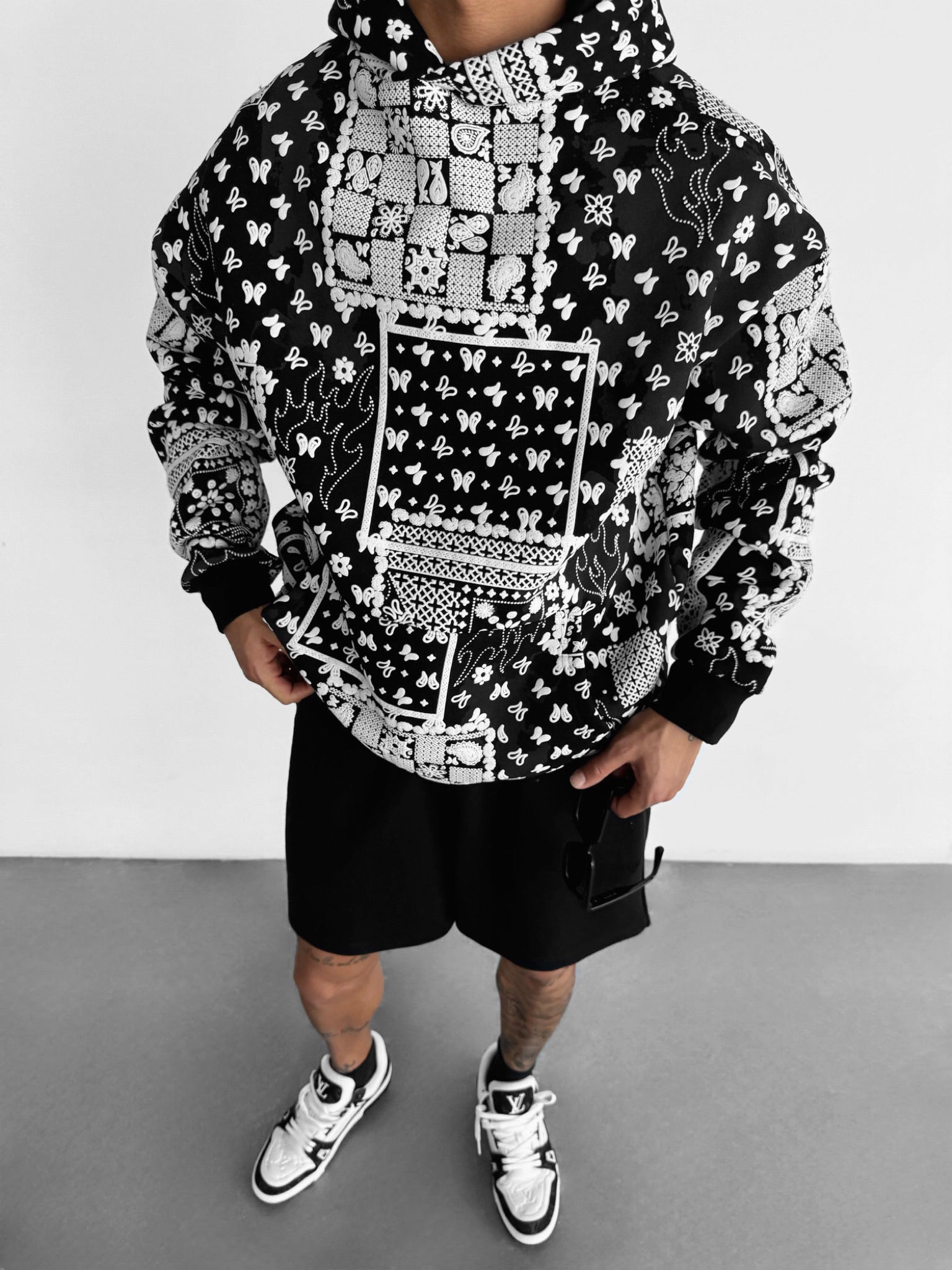 Oversize Carpet Hoodie - Black