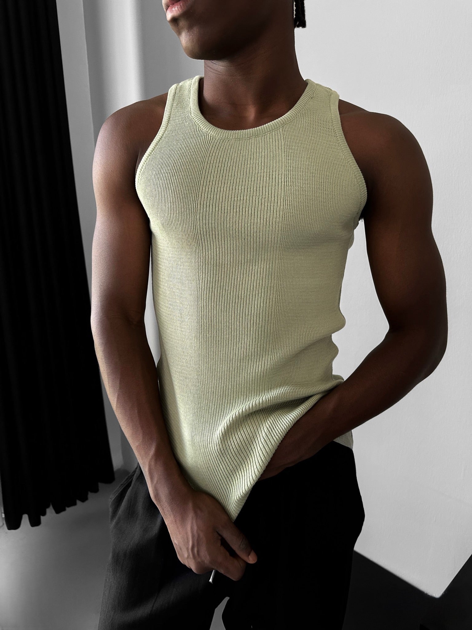 Slim Fit Knit Tanktop - Light Green