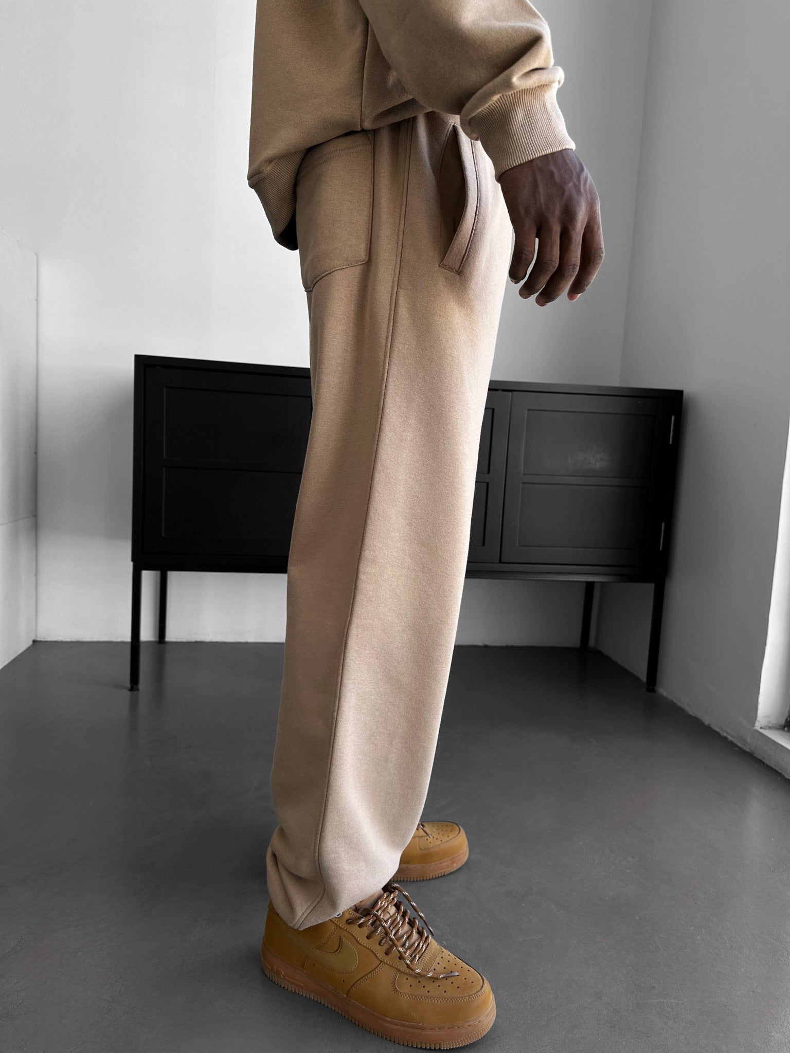 Loose Fit Basic Jogger - Beige
