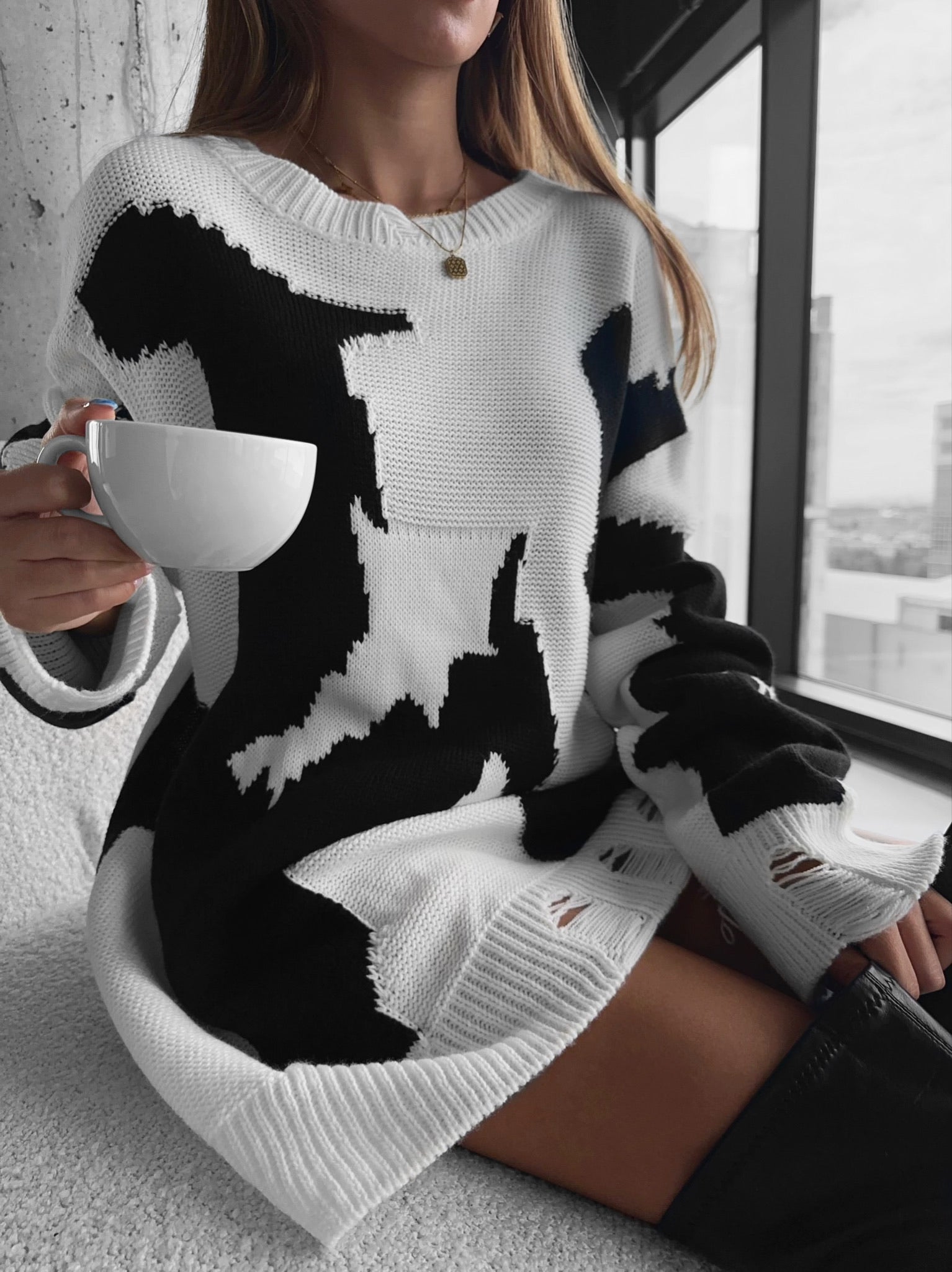 Oversize Cow Knit Sweater - White