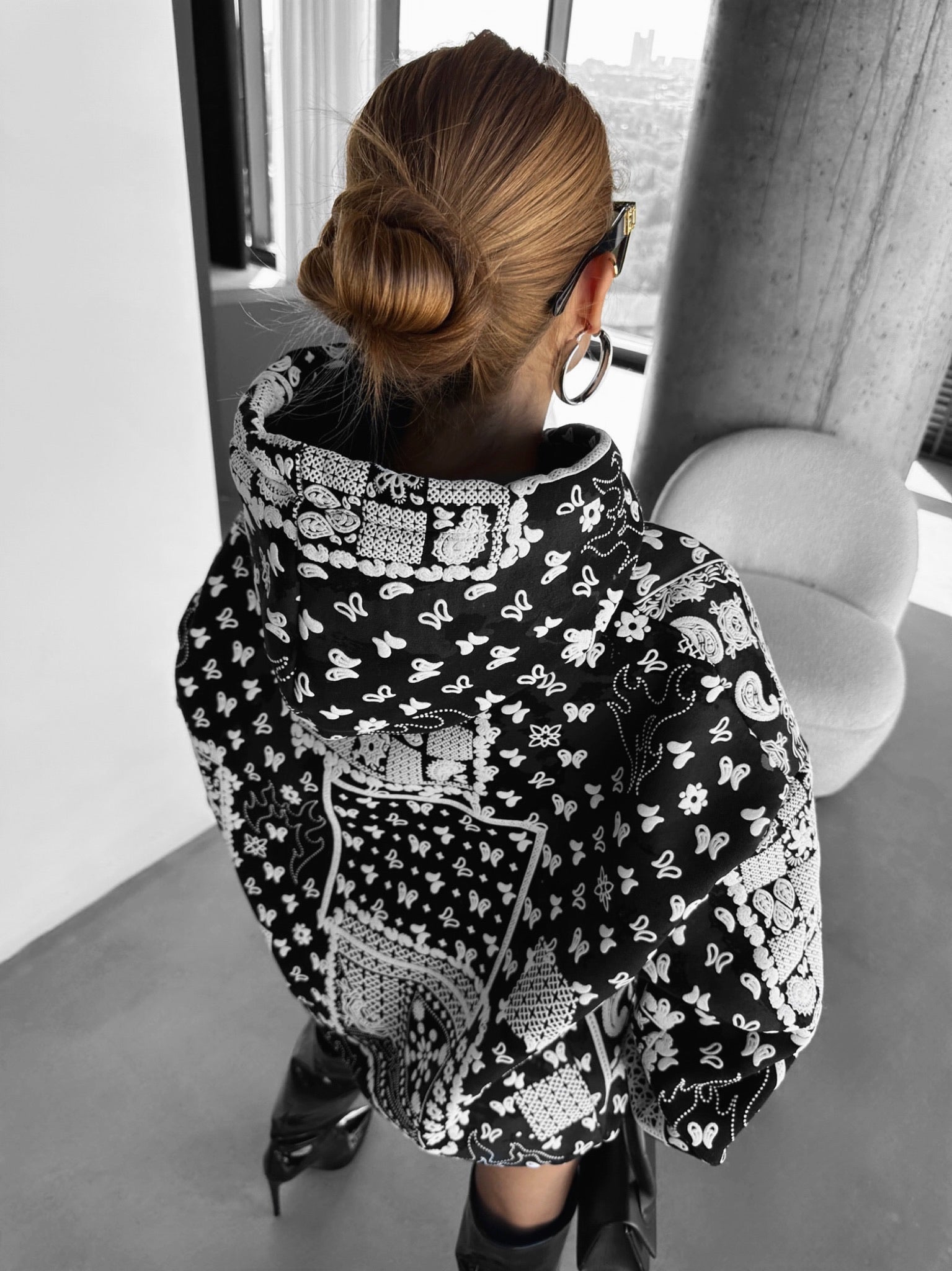 Oversize Carpet Hoodie - Black