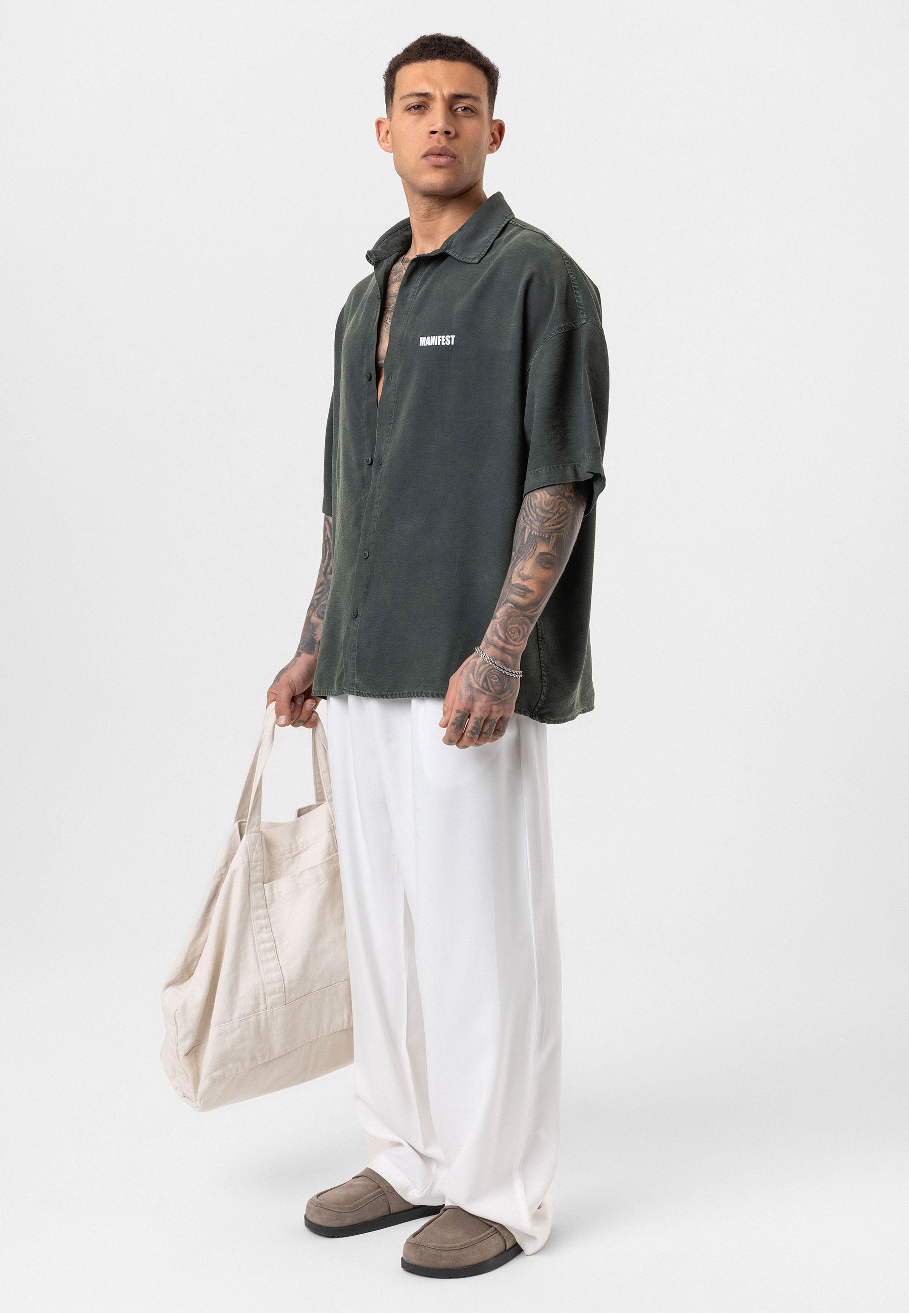 Washed Black Oversize Printed Short Sleeve Shirt – Relaxed Street Style