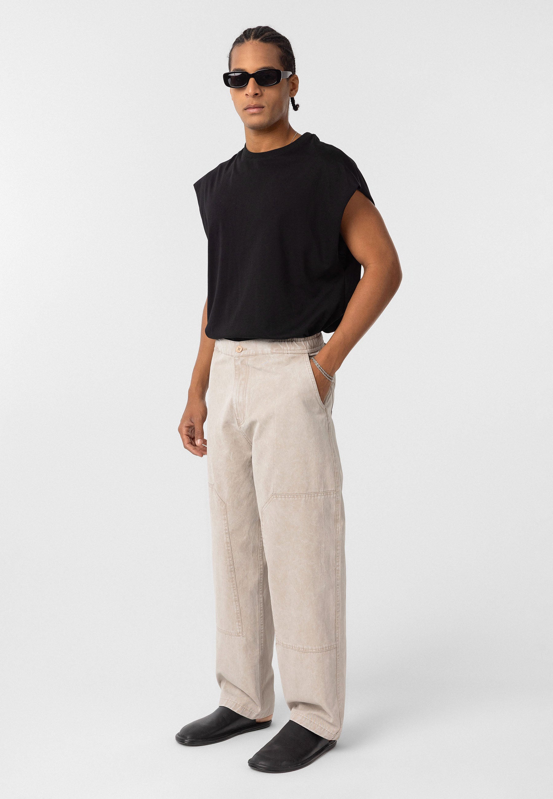Oversized Washed Woven Pants – Relaxed Volume with Garment-Washed Texture