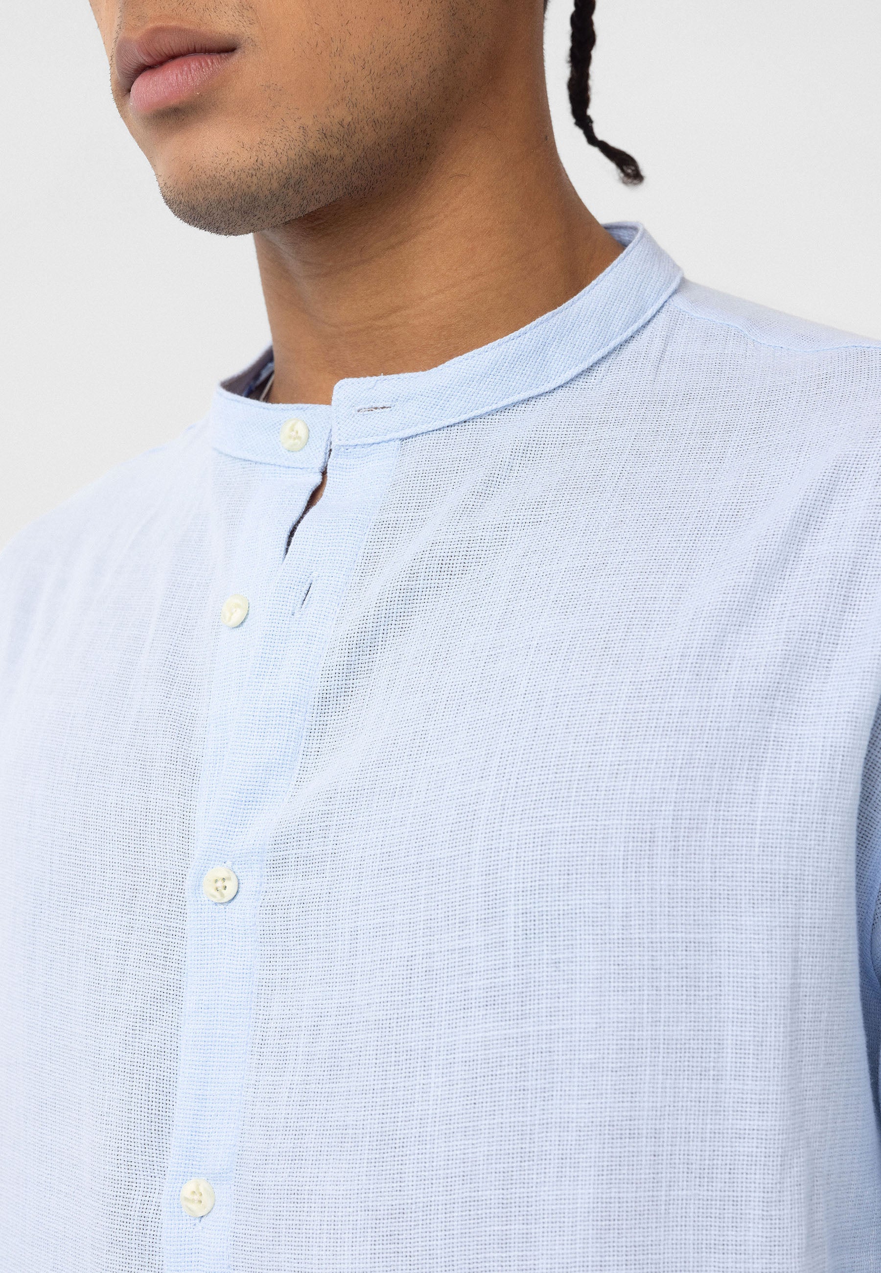 Light Blue Button-Up Shirt – Regular Fit, Everyday Essential
