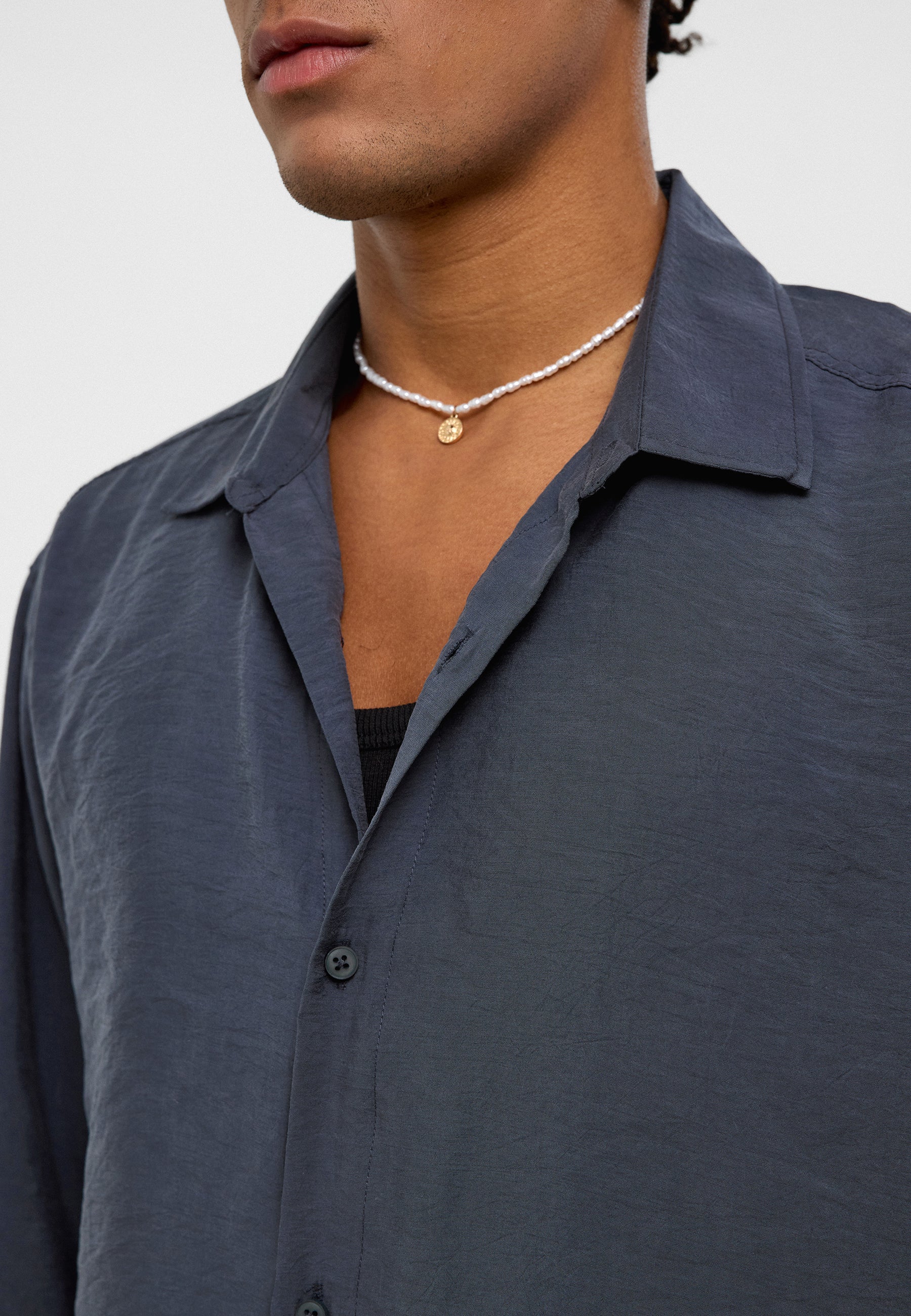 Matte Jet Black Oversized Short‑Sleeve Linen Shirt – Crisp & Cool Summer Staple