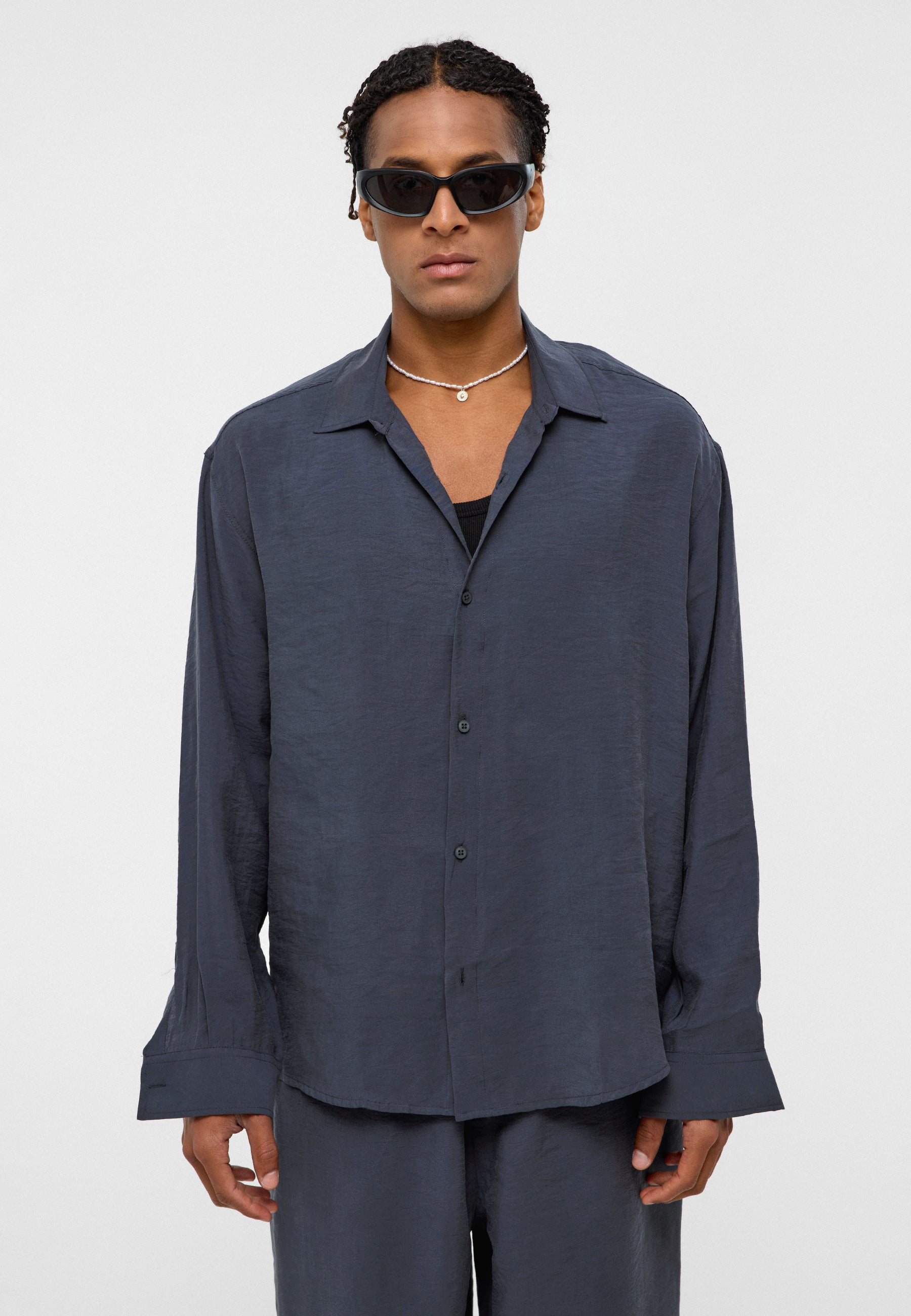 Matte Jet Black Oversized Short‑Sleeve Linen Shirt – Crisp & Cool Summer Staple