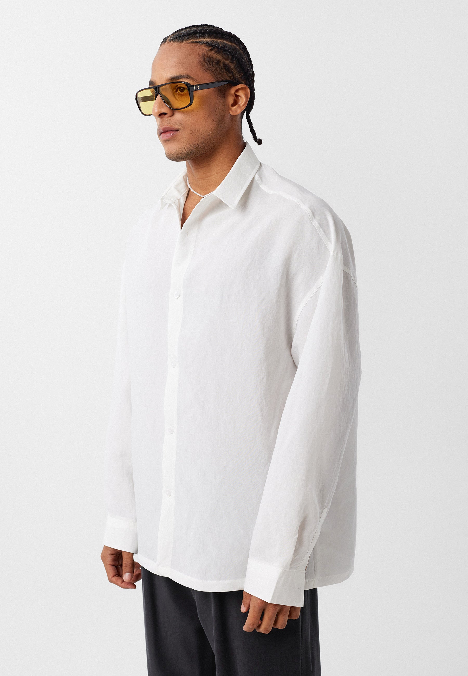 Crisp White Oversized Cotton‑Linen Shirt – Light Classic Everyday Style