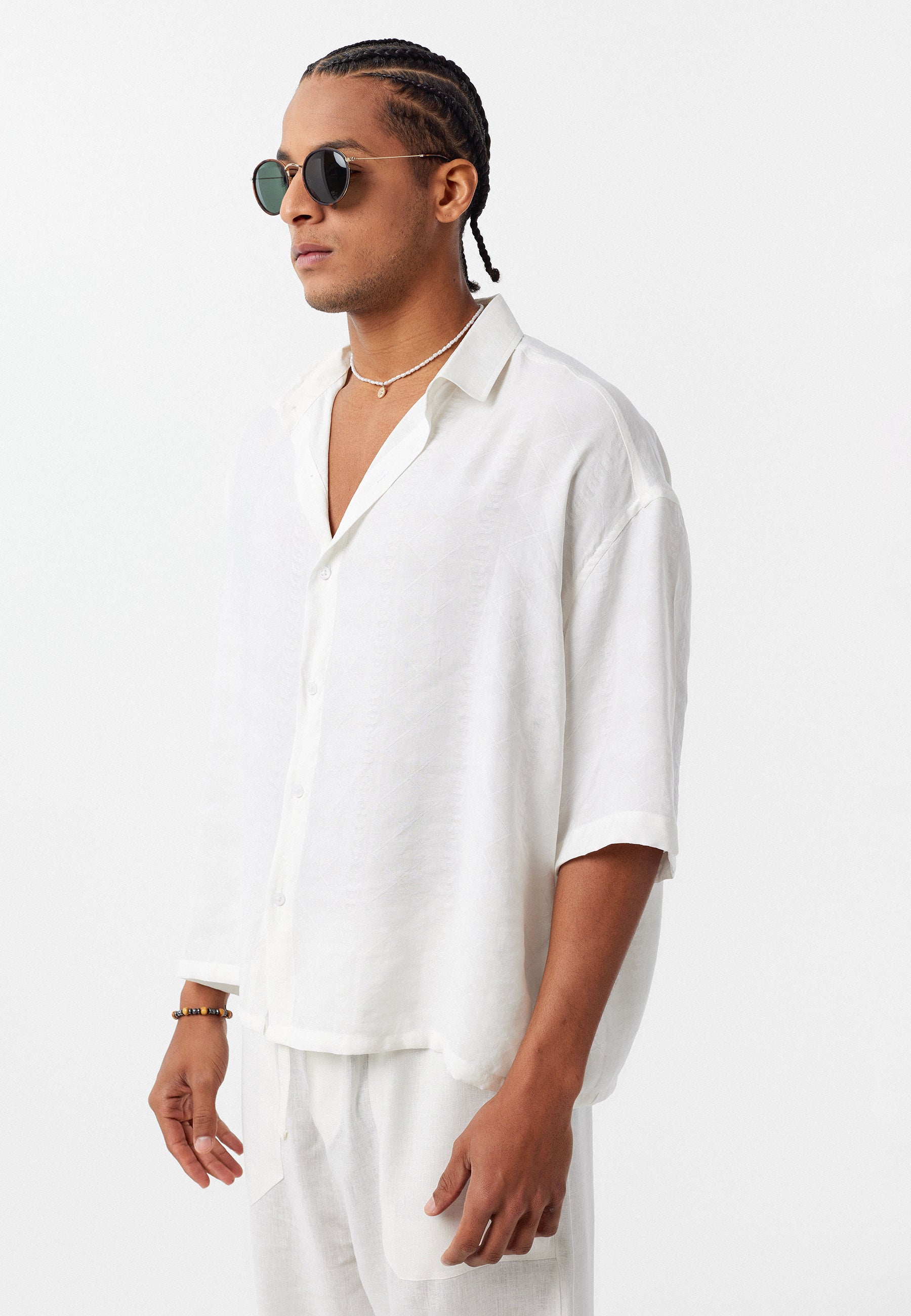 Jet Black Poplin Short-Sleeve Shirt – Sharp & Lightweight Oversized Fit