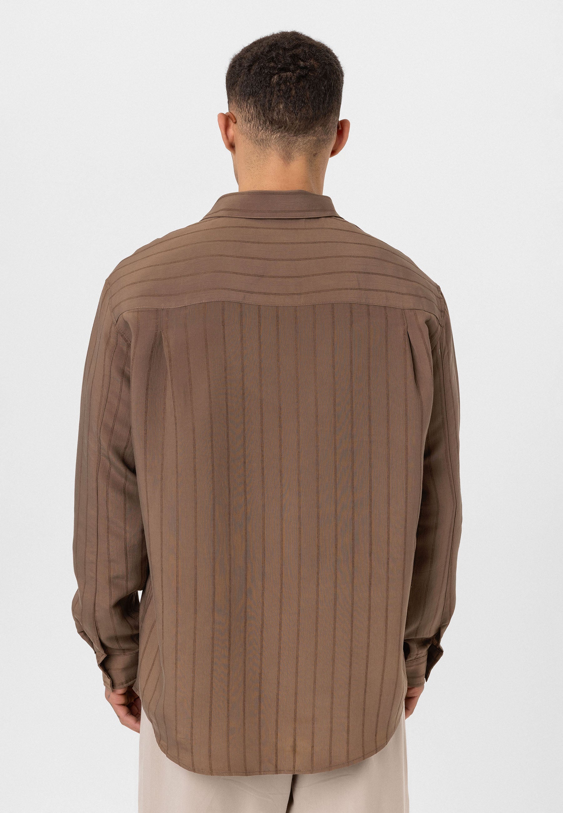 Soft Beige Button-Up Shirt – Relaxed Comfort Fit