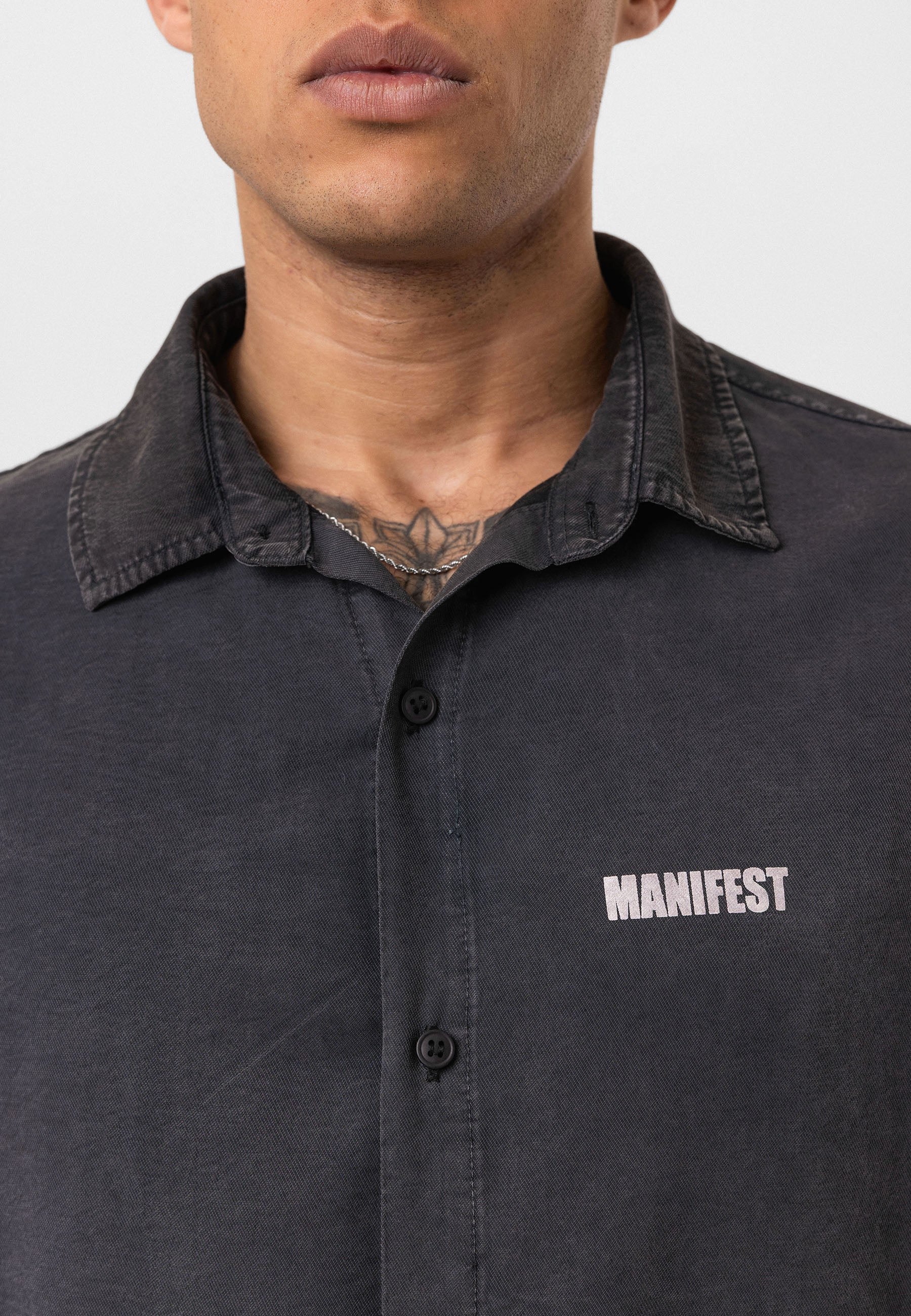 Washed Black Oversize Printed Short Sleeve Shirt – Relaxed Streetwear Vibe