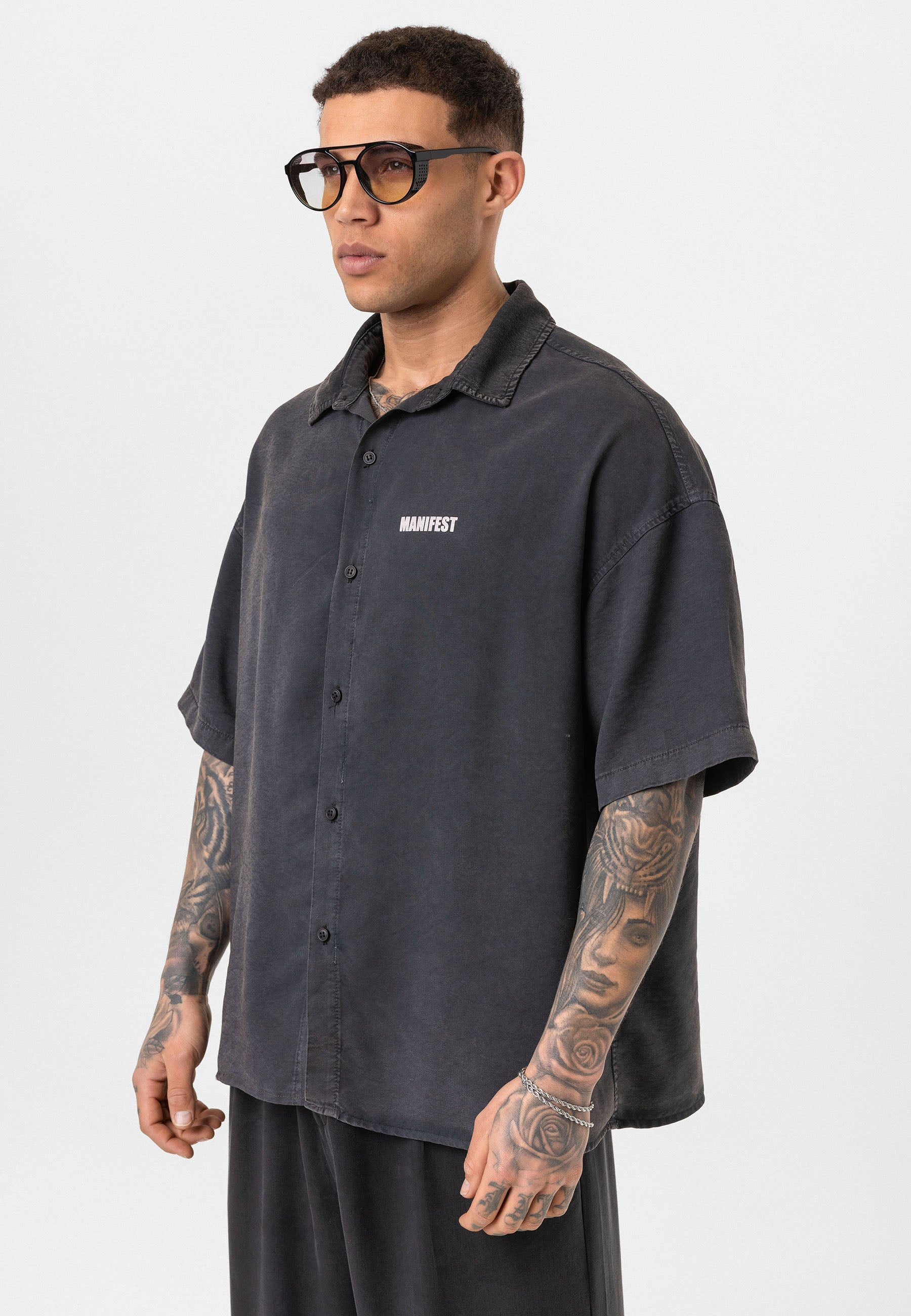 Washed Black Oversize Printed Short Sleeve Shirt – Relaxed Streetwear Vibe