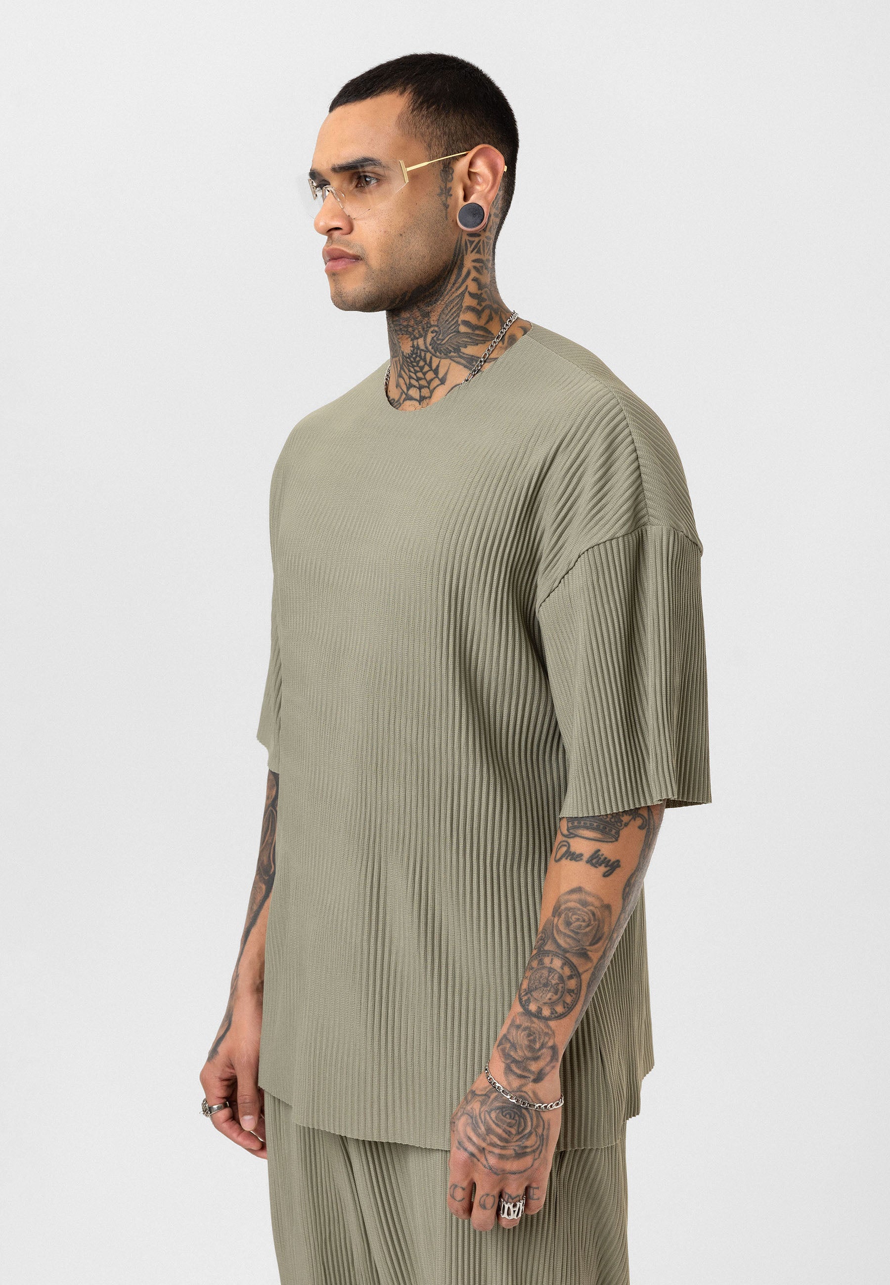 Gray Ribbed Oversized T-Shirt Trendy Casual Look