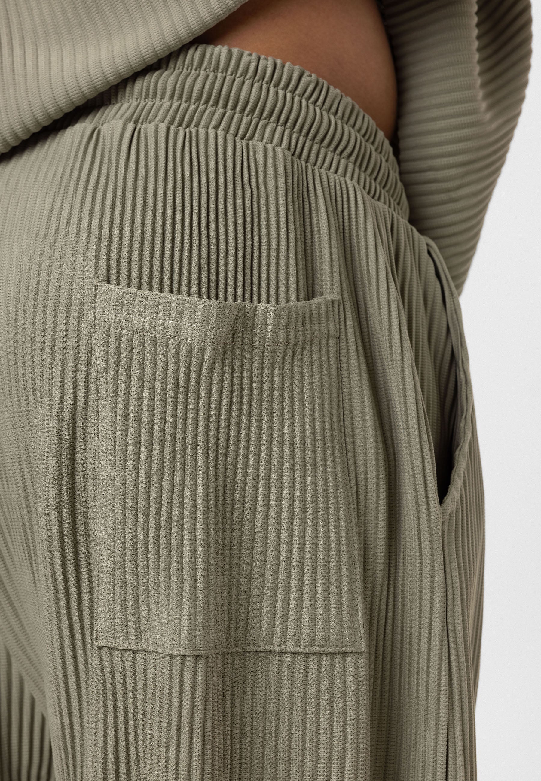 Gray Ribbed Oversized T-Shirt Trendy Casual Look