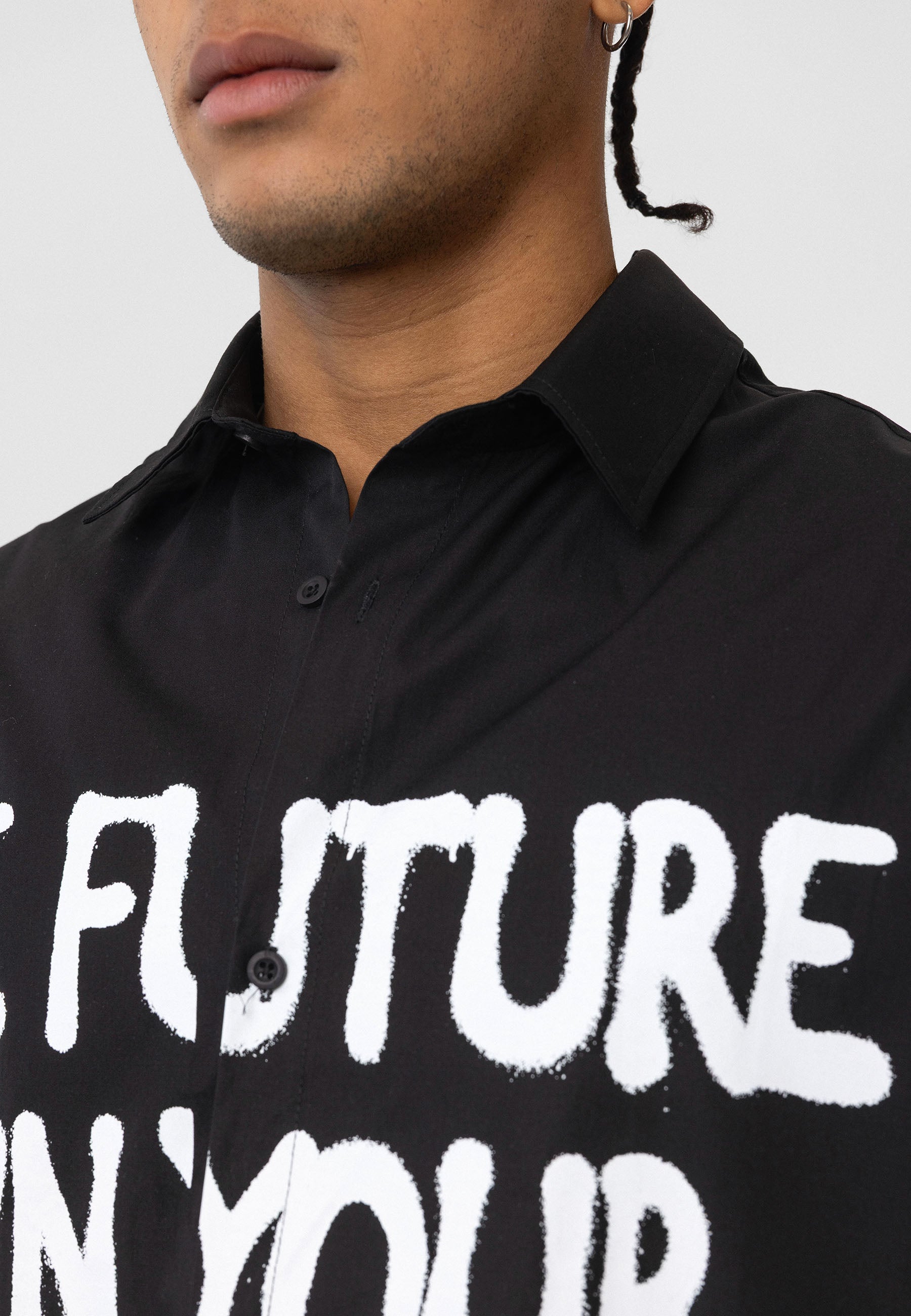 Rich Black Oversize Printed Short-Sleeve Shirt – Relaxed Streetwear