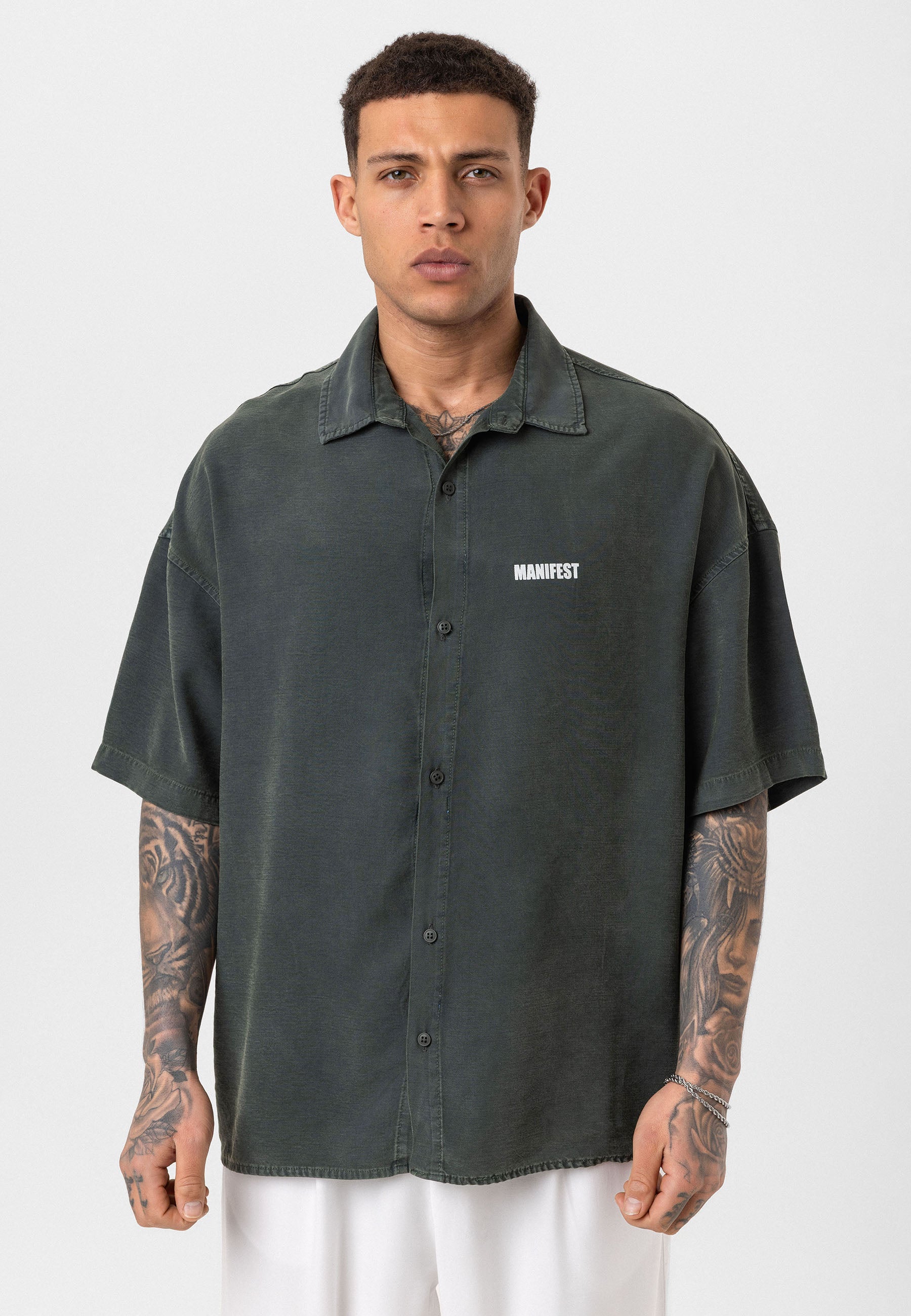 Washed Black Oversize Printed Short Sleeve Shirt – Relaxed Street Style