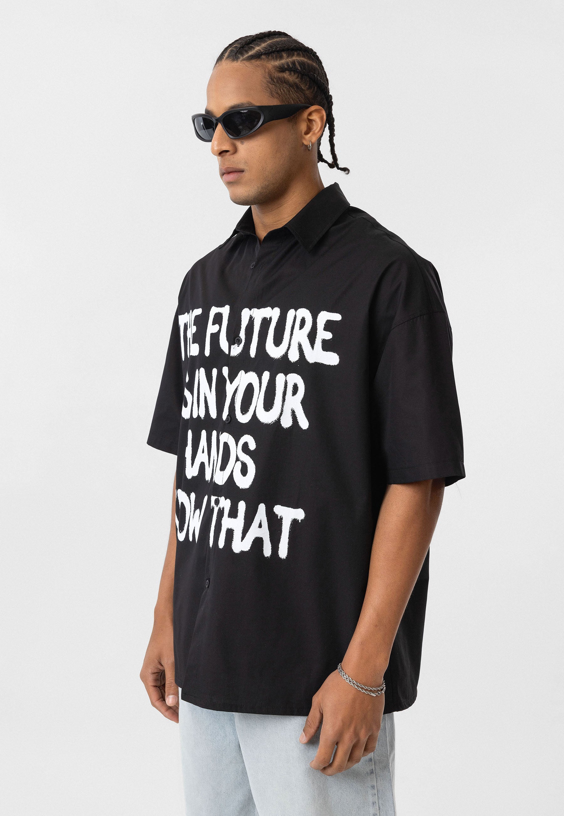 Rich Black Oversize Printed Short-Sleeve Shirt – Relaxed Streetwear