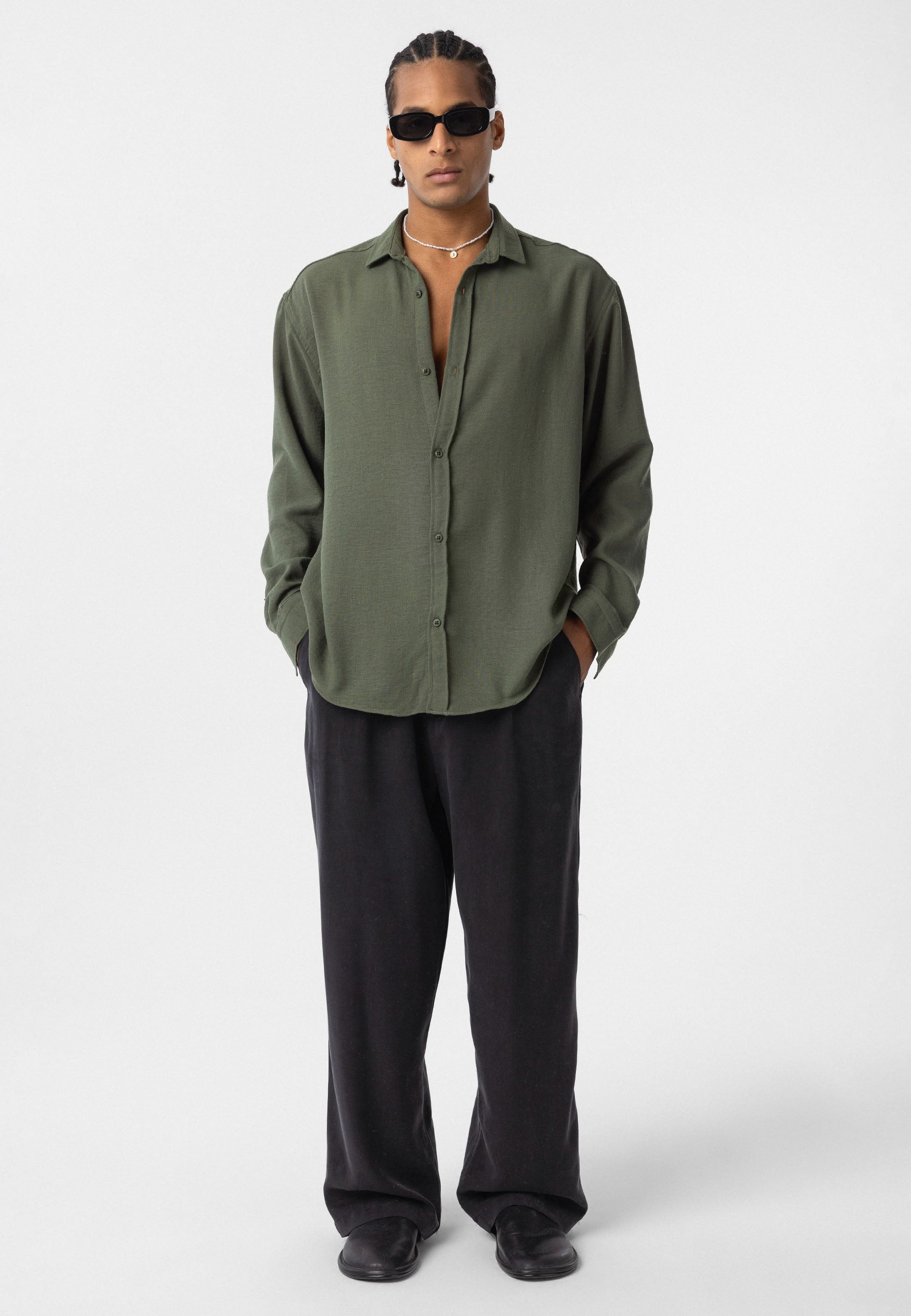 Pure Black Comfort Fit Button-Up Shirt – Timeless Essential