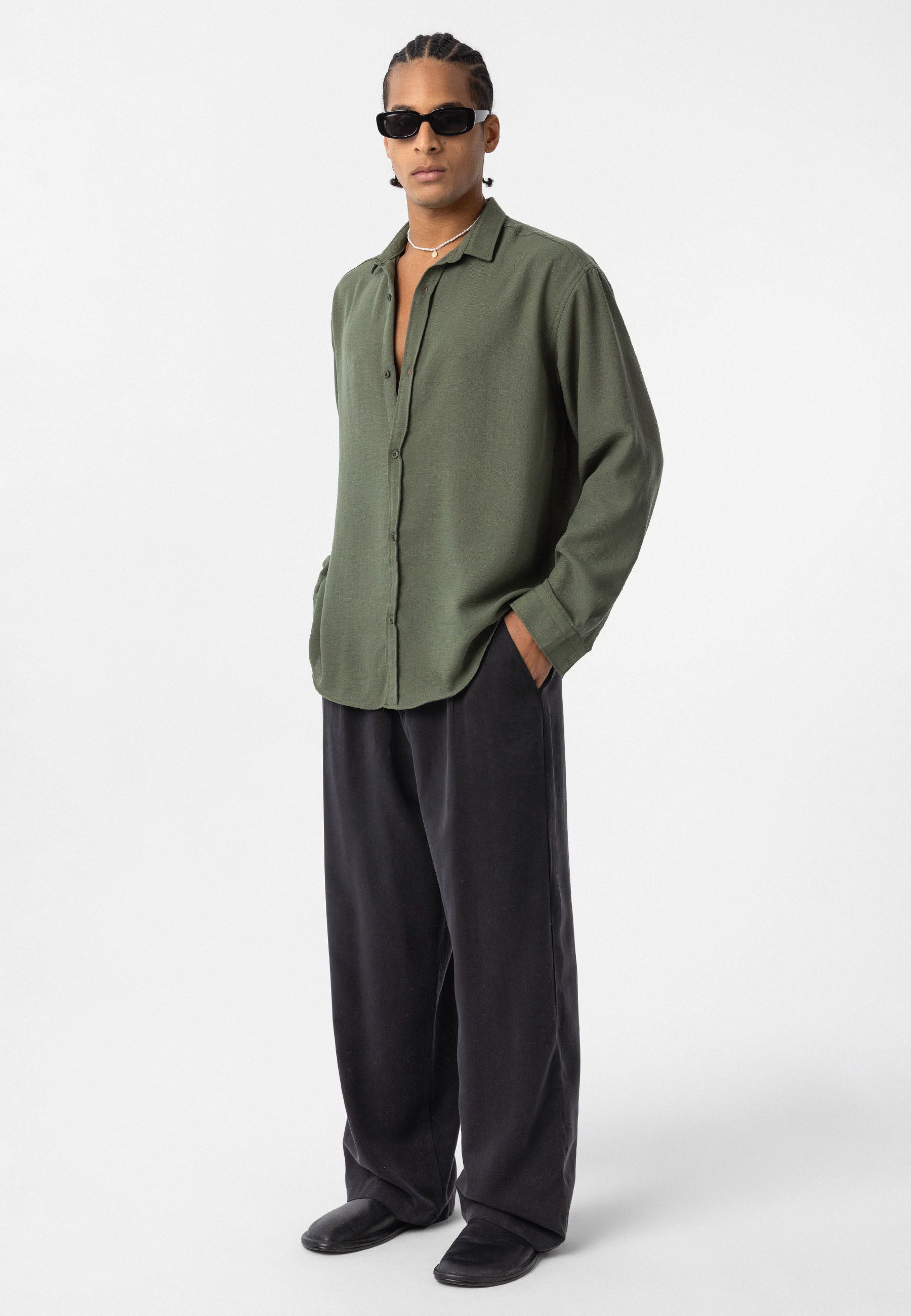 Pure Black Comfort Fit Button-Up Shirt – Timeless Essential