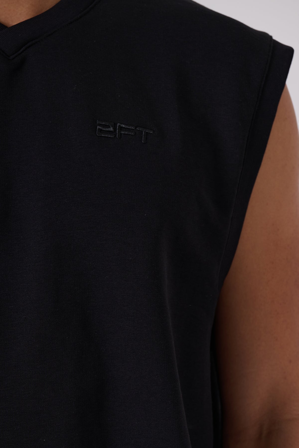 Under Armour UA Icon Heavyweight Cotton Tank – Essential Performance Wear