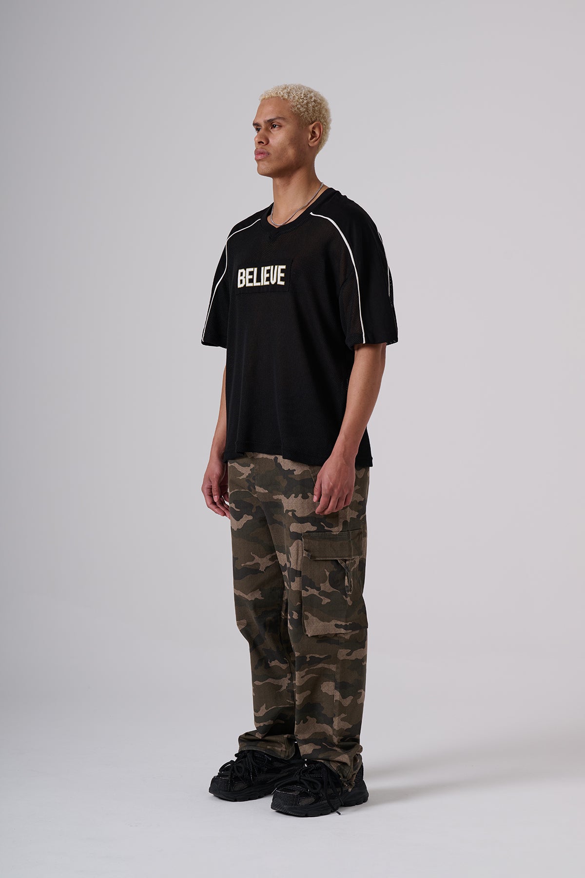 Drop-Shoulder Statement T-shirts – Oversized Street Silhouette