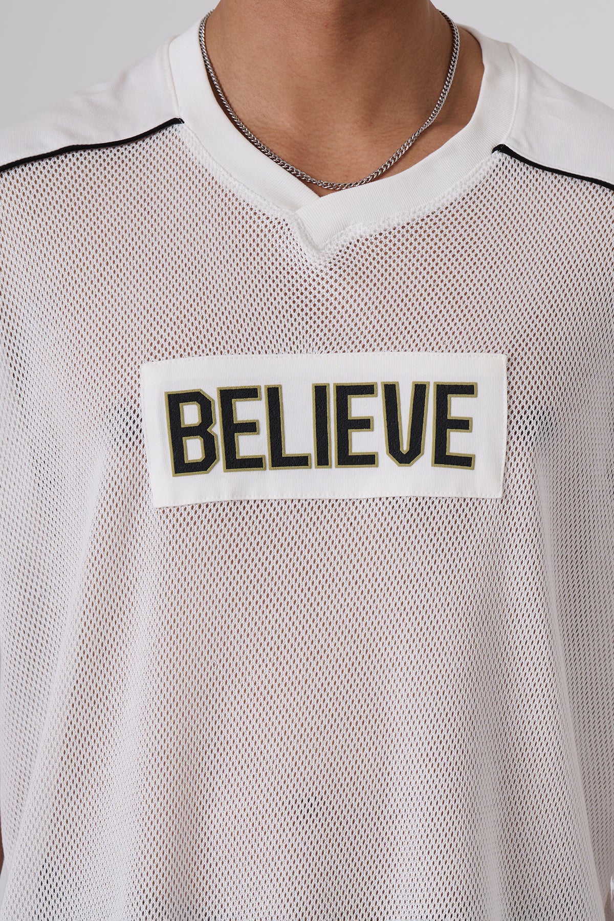 Drop-Shoulder Statement T-shirts – Oversized Street Silhouette