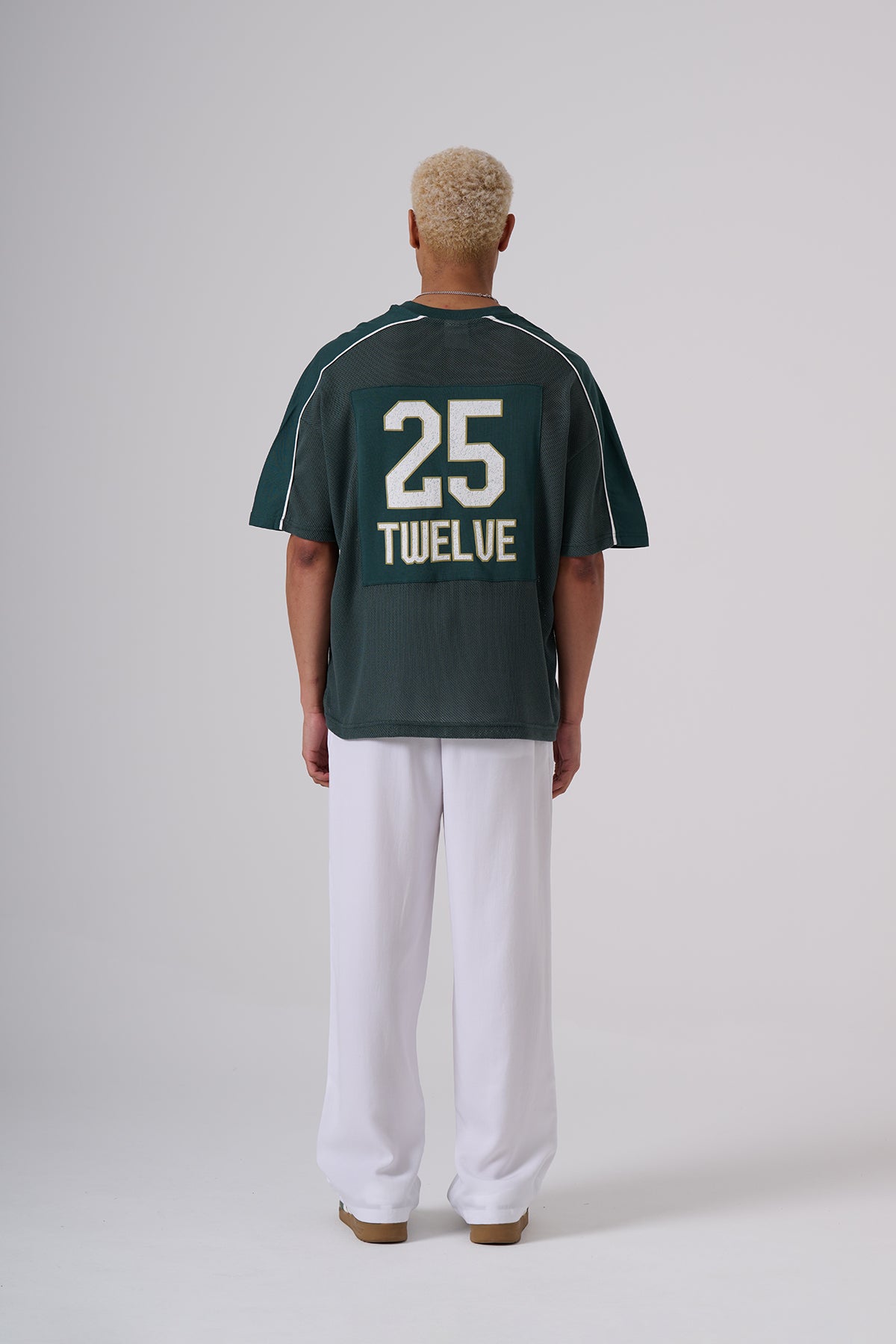 Drop-Shoulder Statement T-shirts – Oversized Street Silhouette