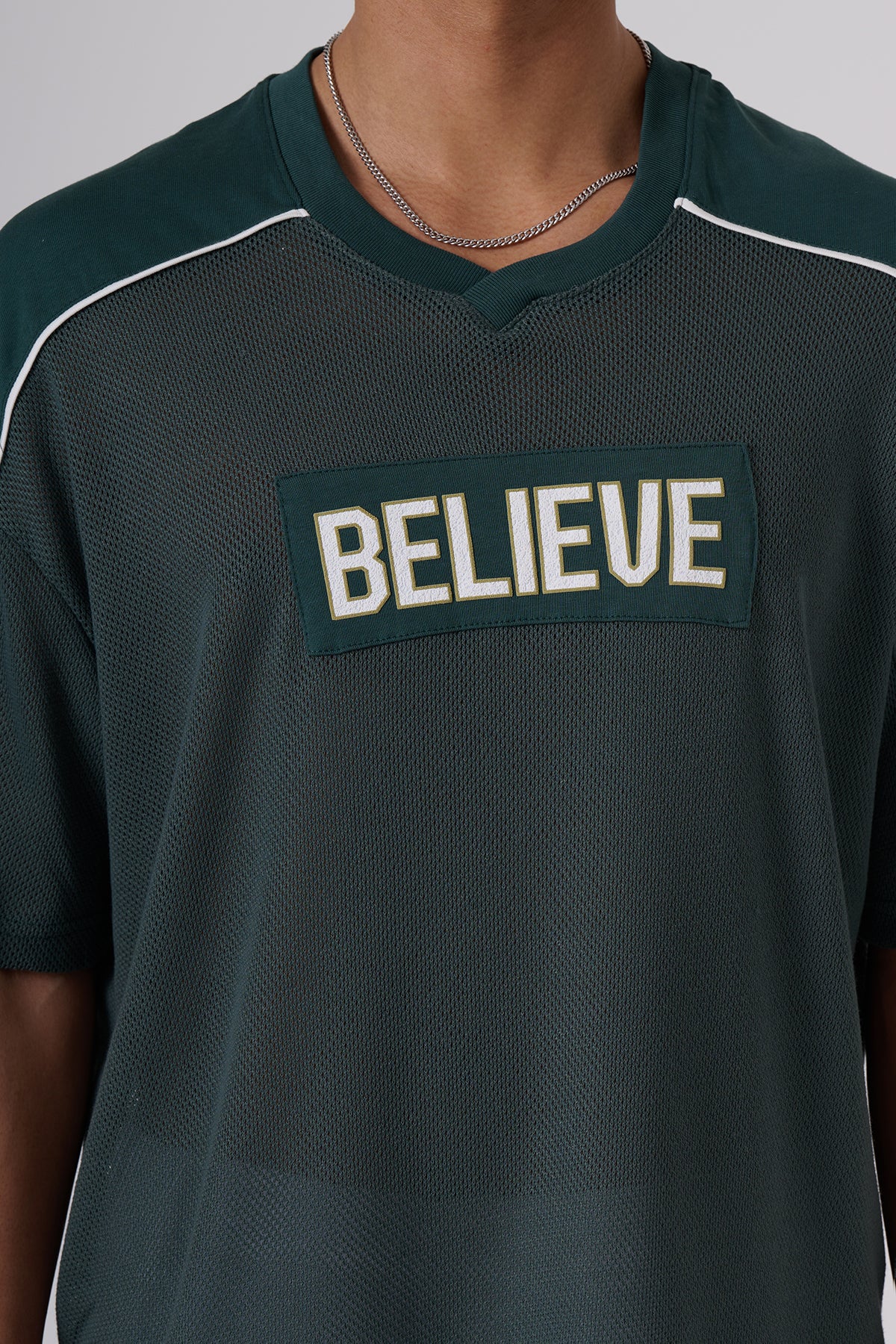 Drop-Shoulder Statement T-shirts – Oversized Street Silhouette