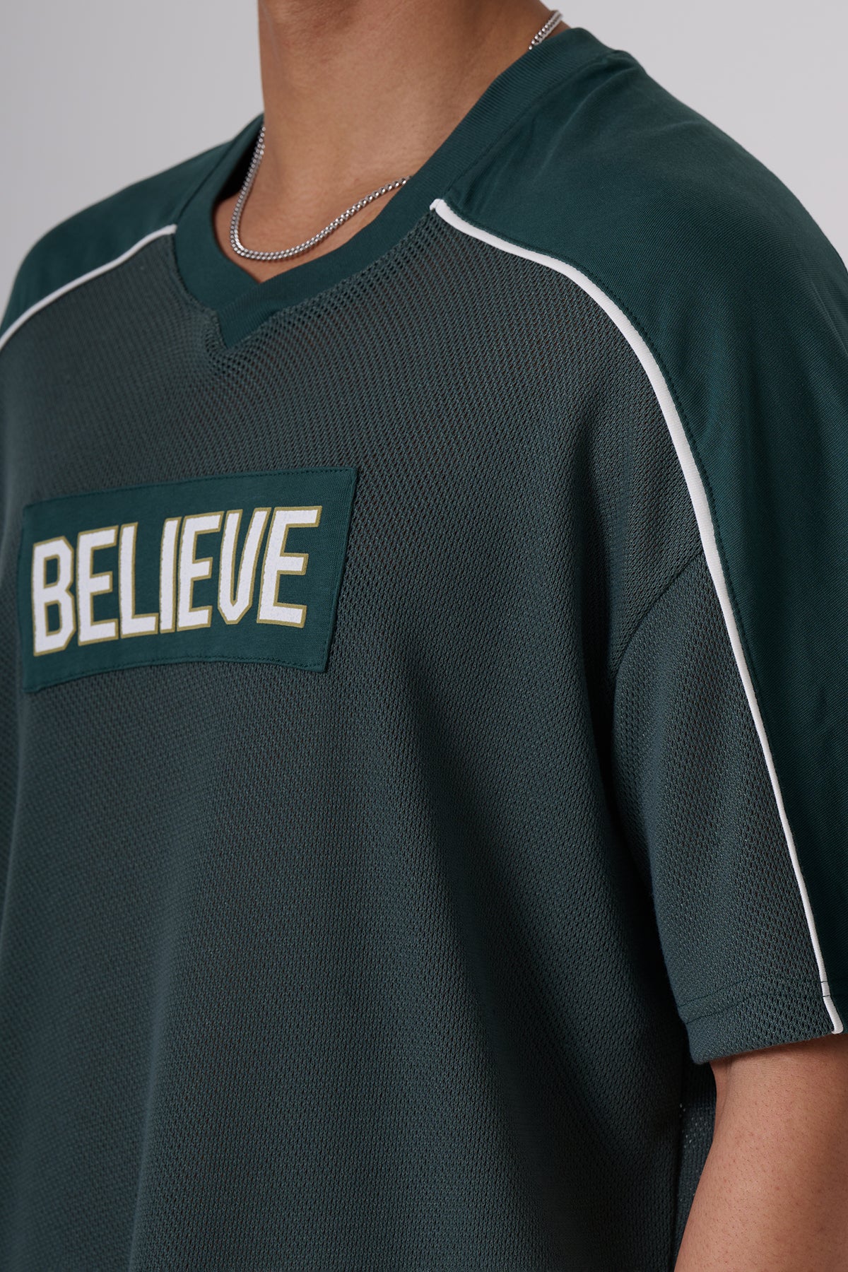 Drop-Shoulder Statement T-shirts – Oversized Street Silhouette