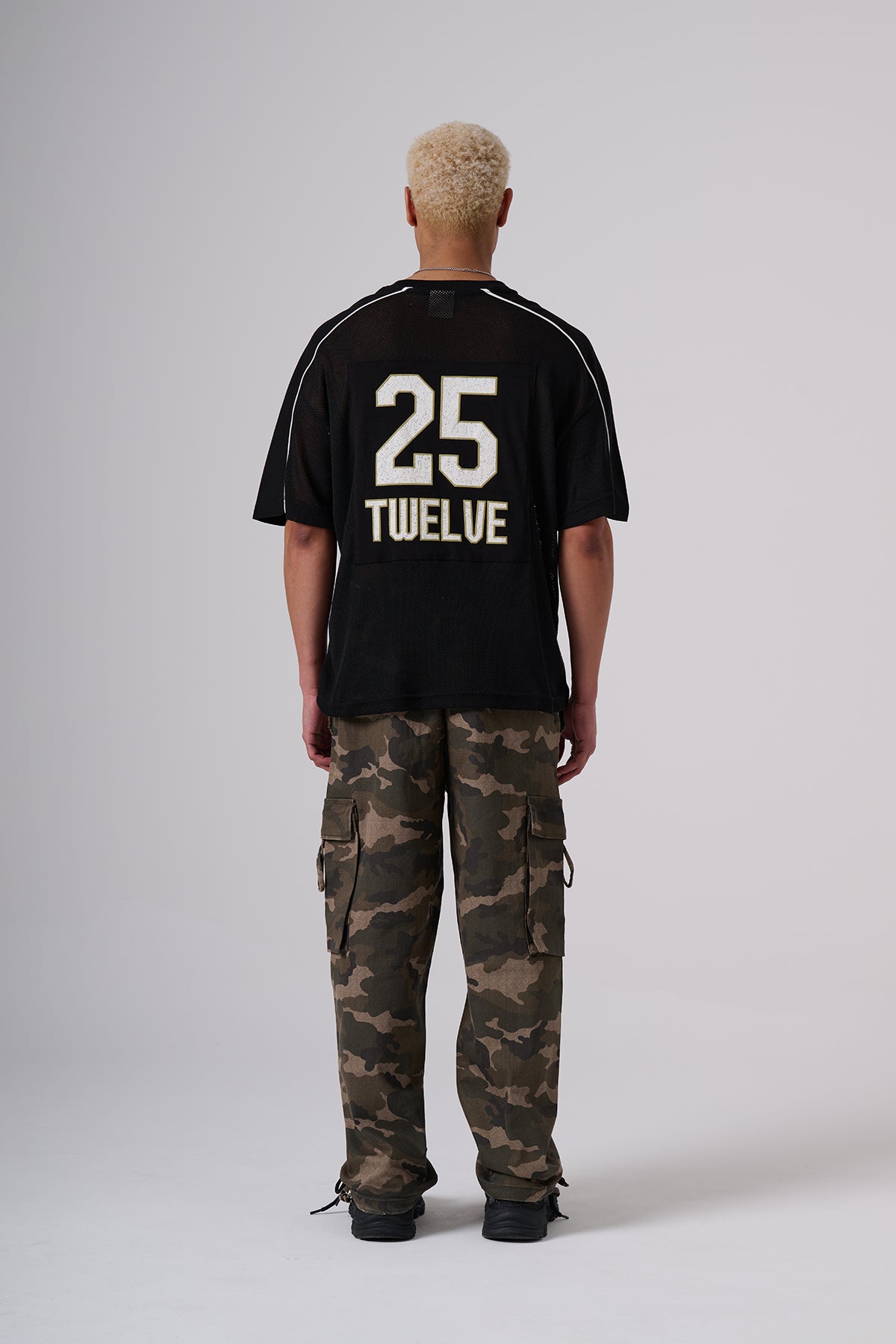 Drop-Shoulder Statement T-shirts – Oversized Street Silhouette