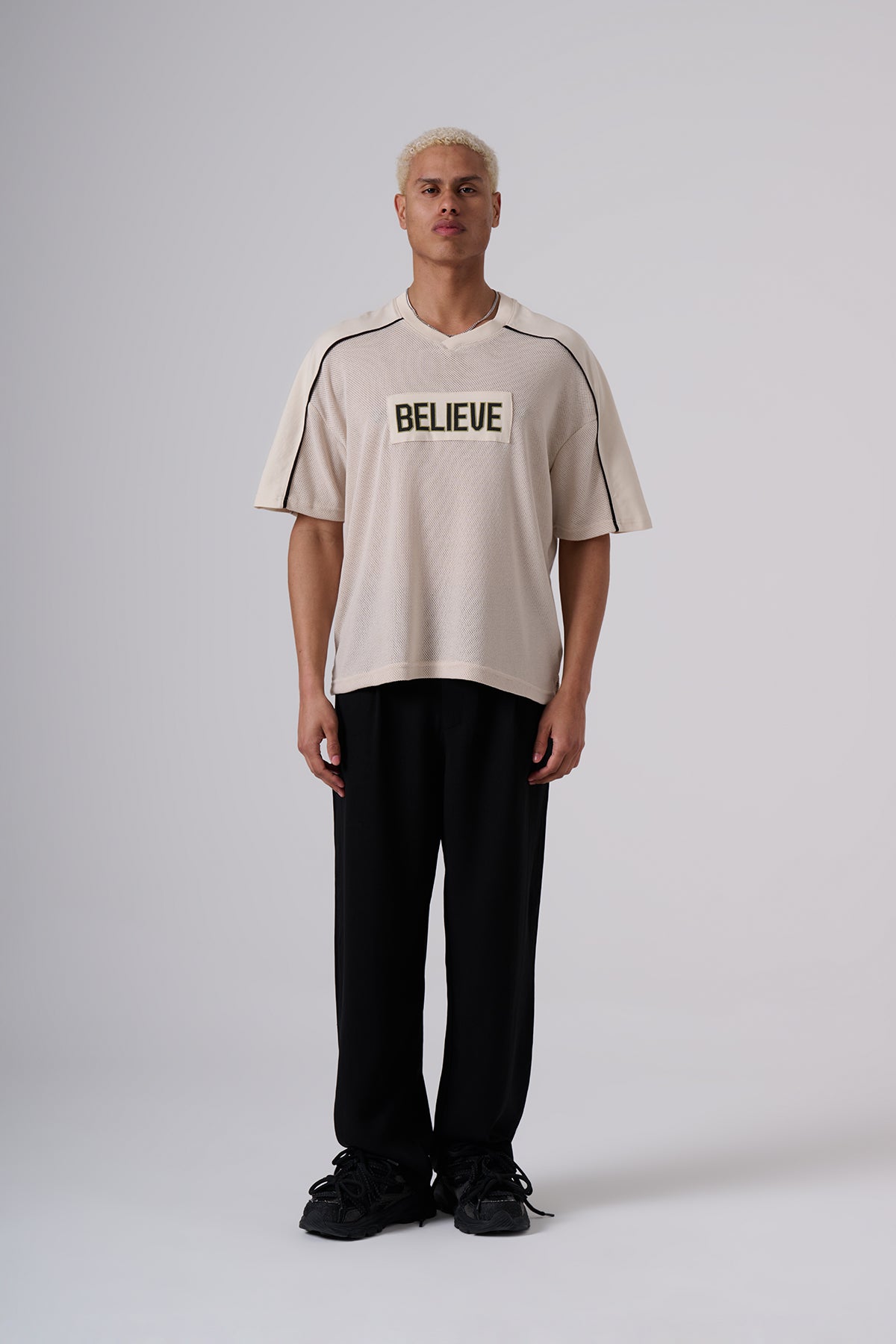 Drop-Shoulder Statement T-shirts – Oversized Street Silhouette