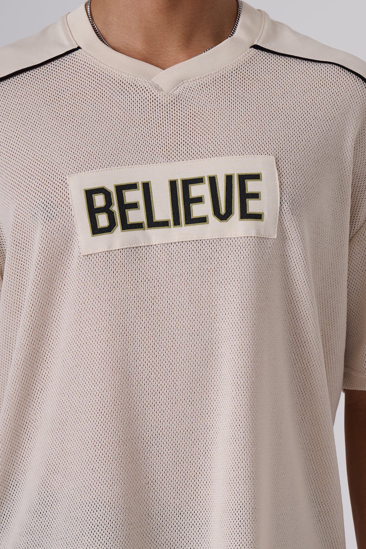 Drop-Shoulder Statement T-shirts – Oversized Street Silhouette