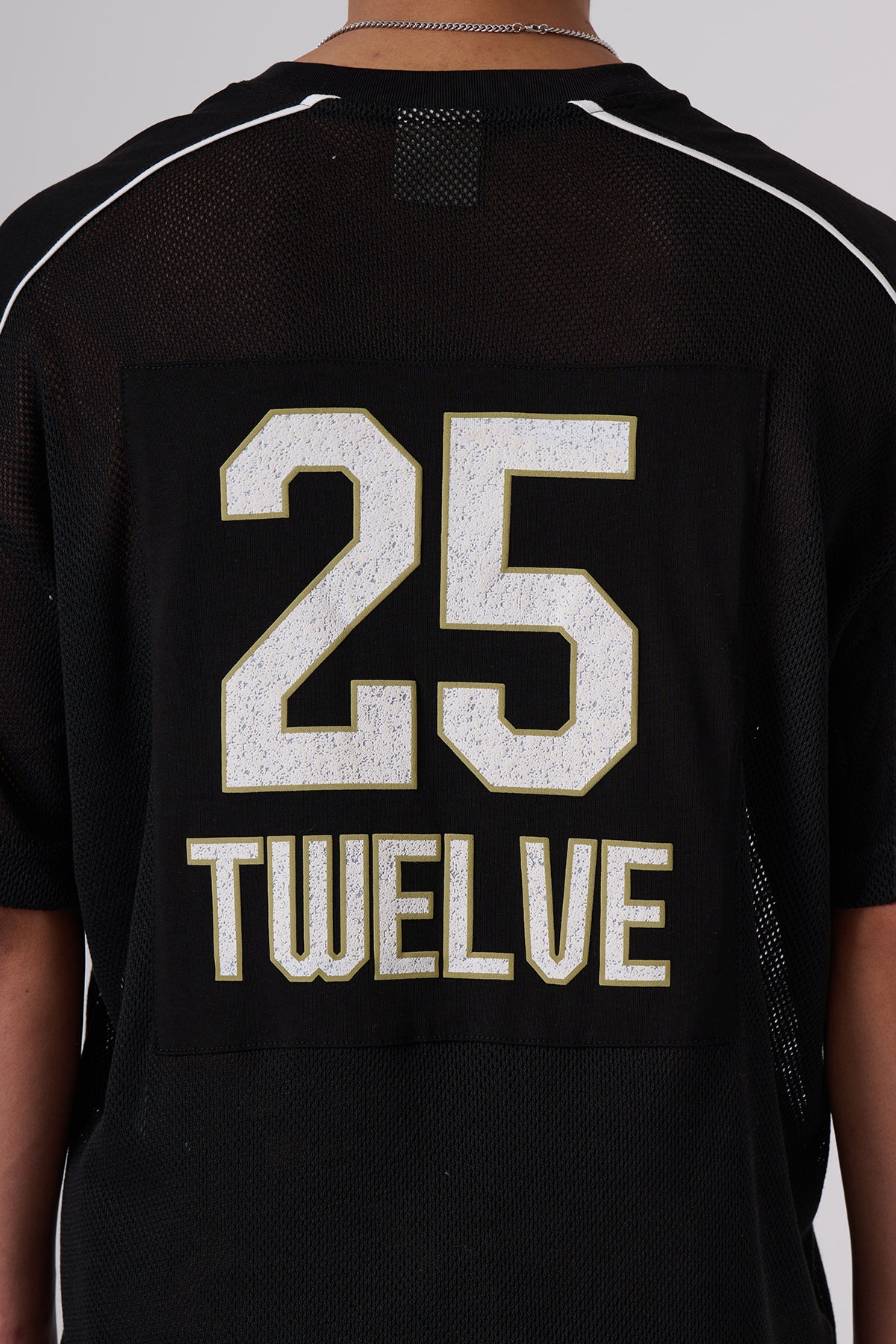 Drop-Shoulder Statement T-shirts – Oversized Street Silhouette