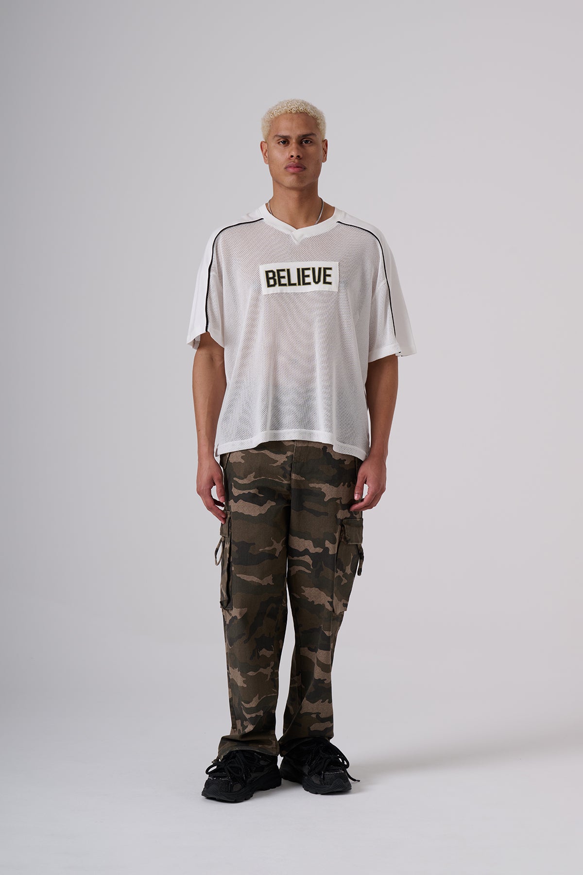 Drop-Shoulder Statement T-shirts – Oversized Street Silhouette