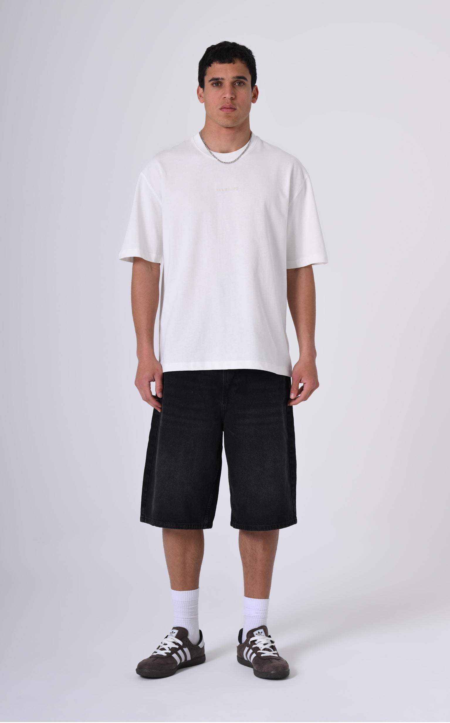 Oversized Printed Tee – Premium Comfort in Black, White, or Pink