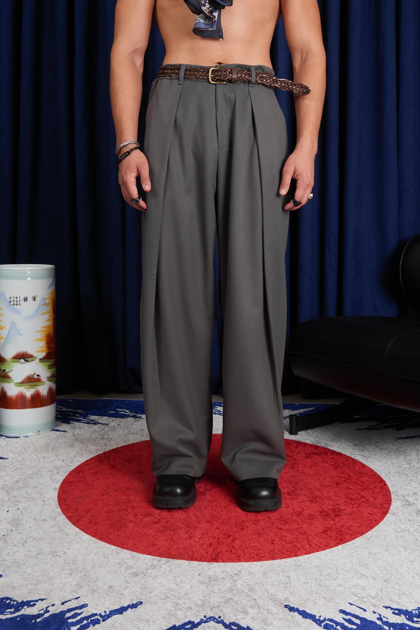 Men’s Wide Fit Pleated Trousers | KAEN Tokyo | Minimal Tailored Pants