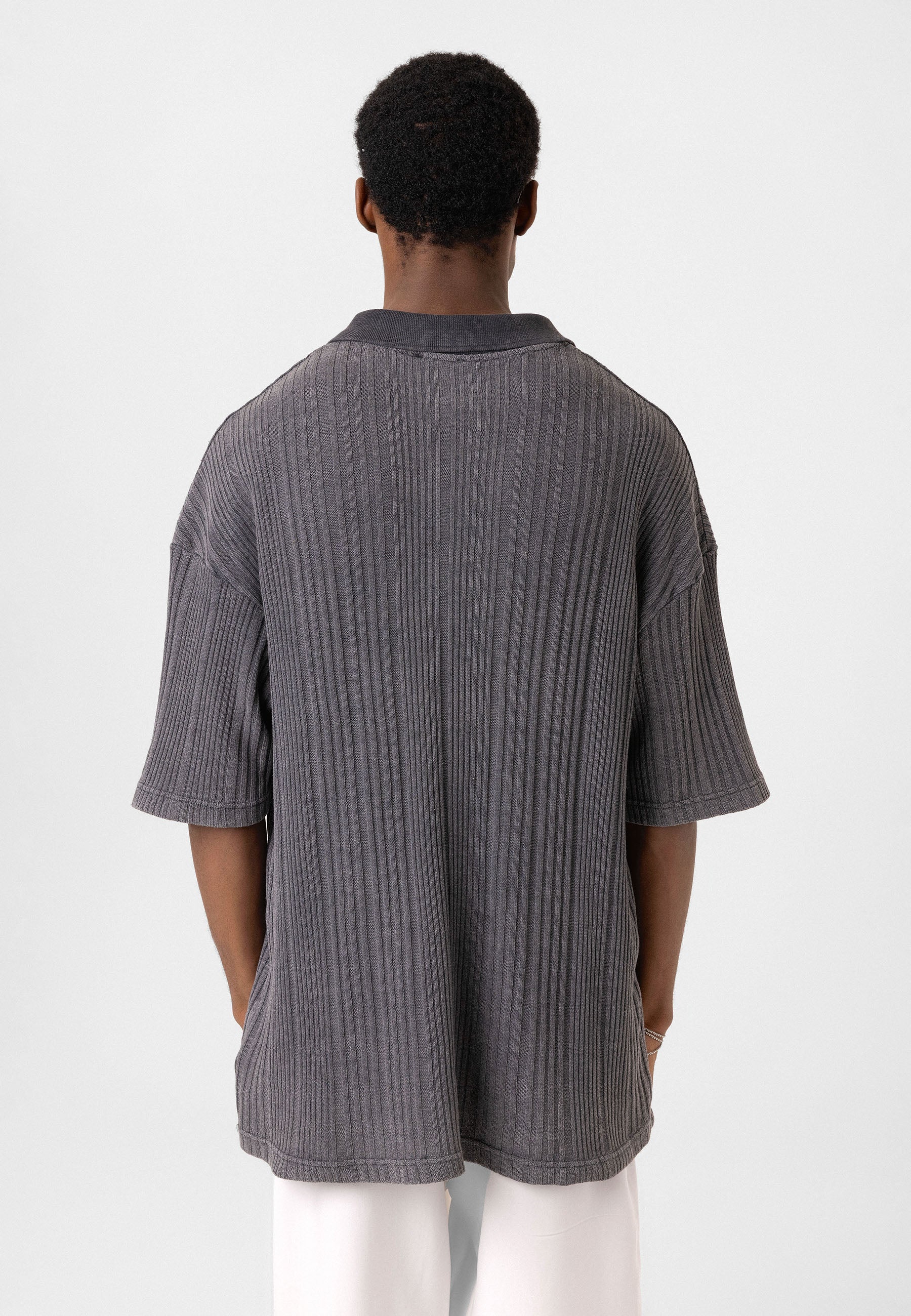 Oversized Knit Polo-Collar Top – Elevated Comfort with Clean Minimalism