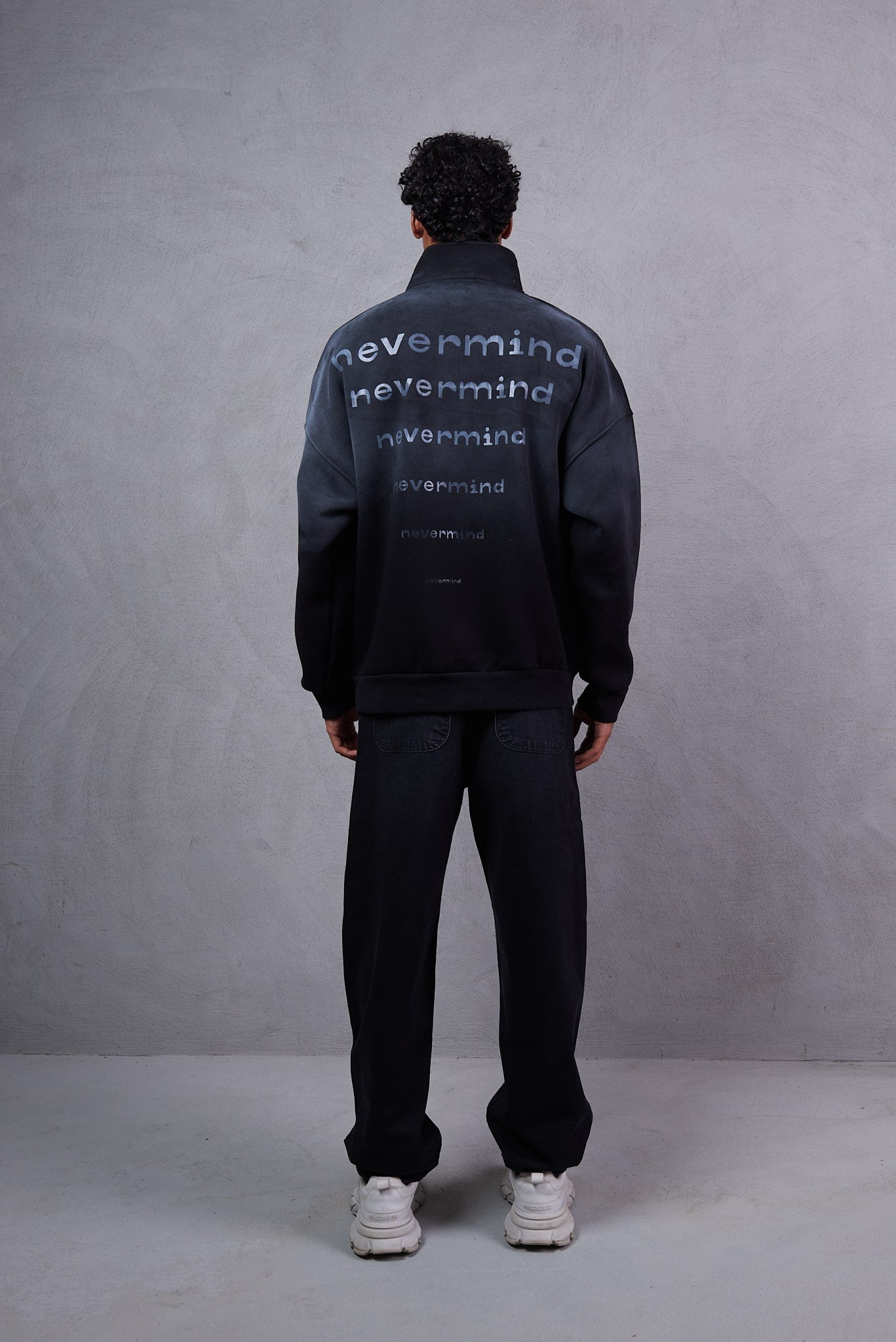 Men’s Rest Sweater – Black