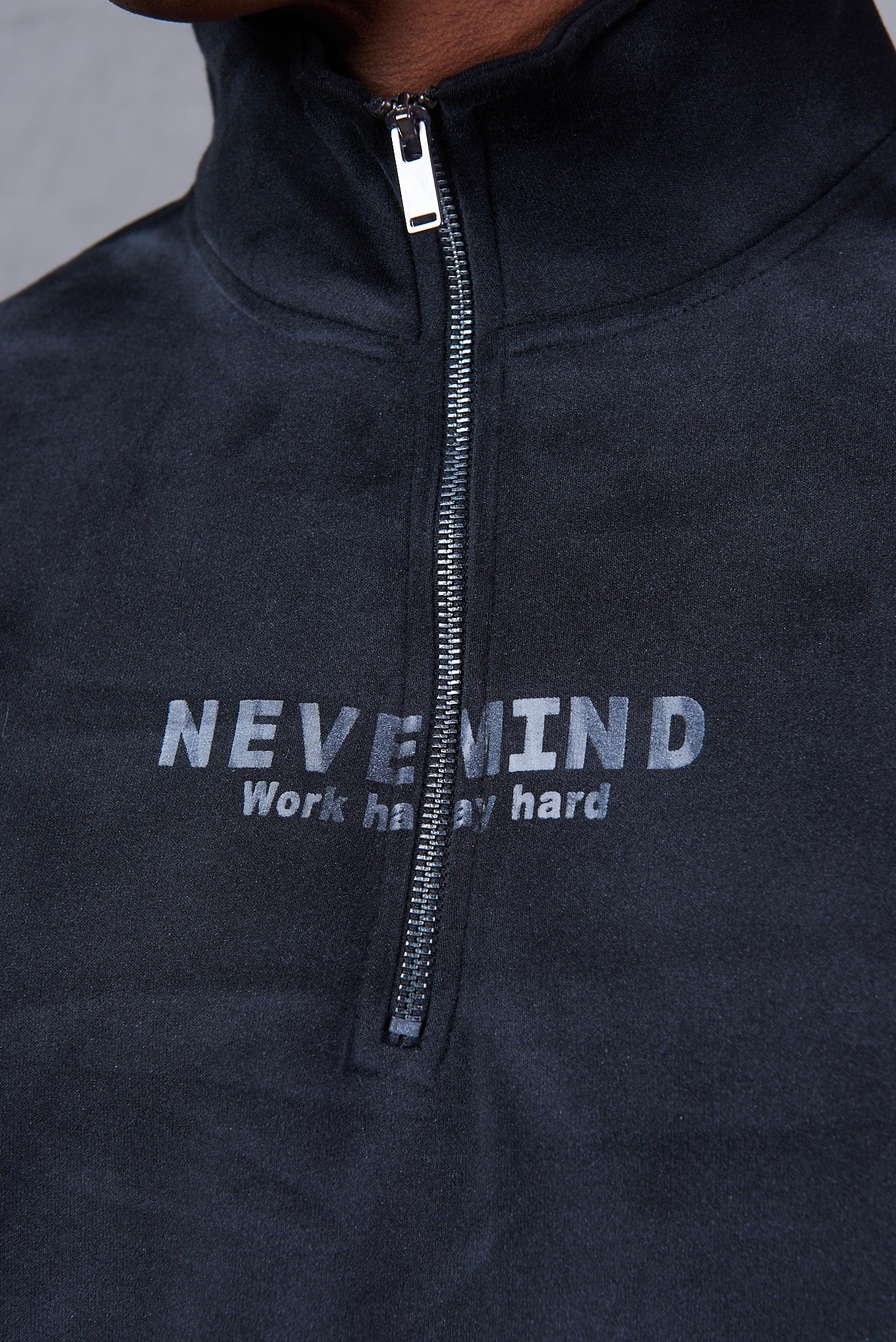 Men’s Rest Sweater – Black