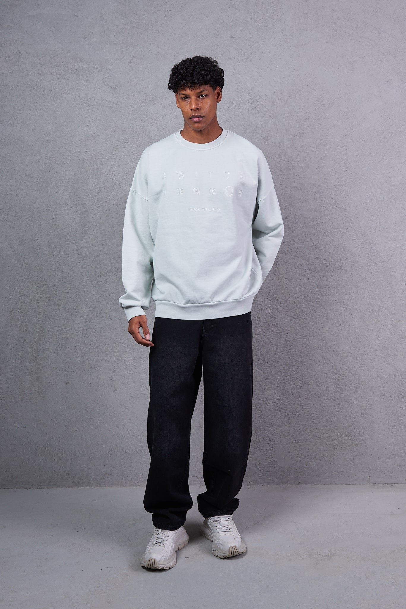 Man Active Oversized Sweatshirt