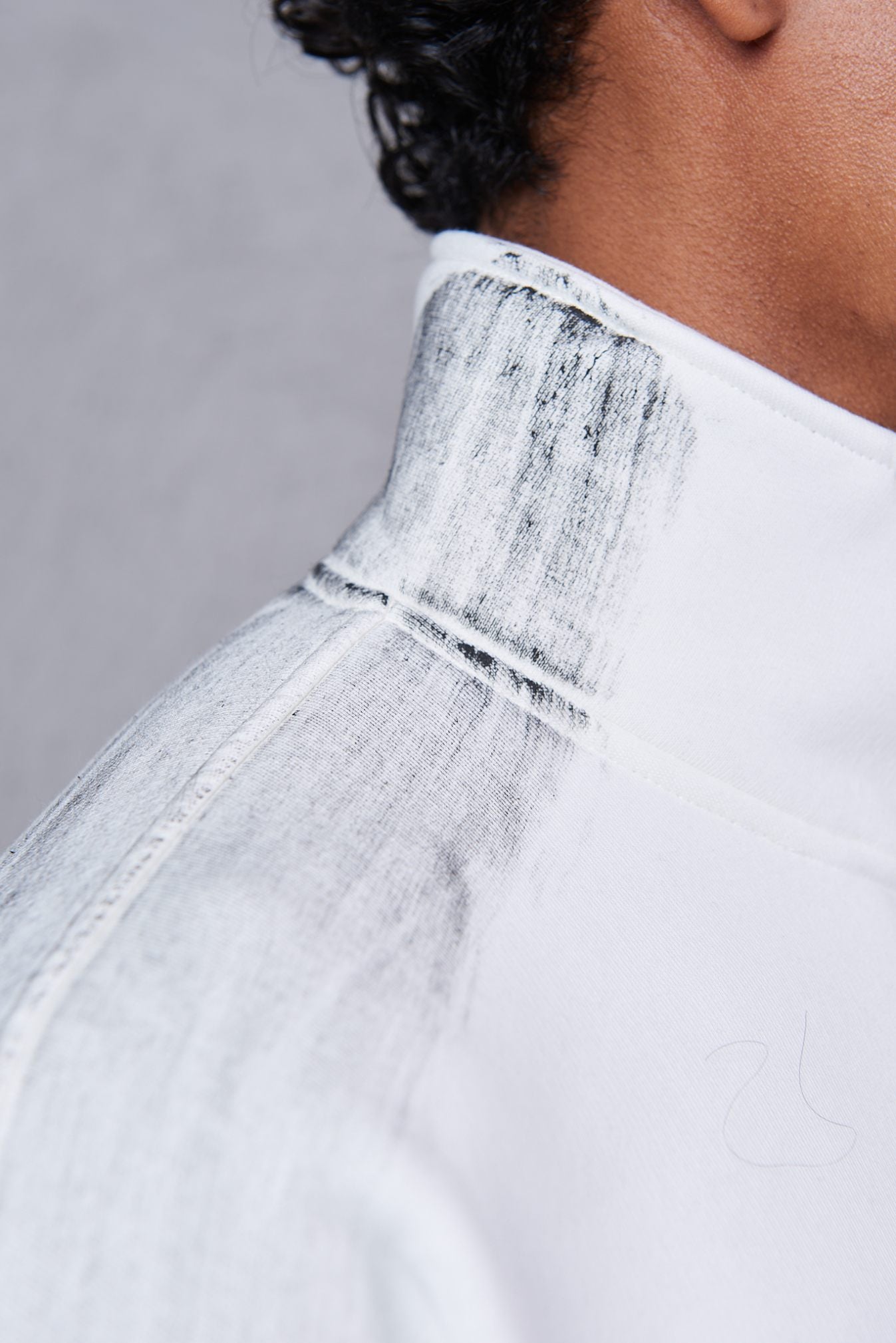 Printed Zip-Up Neck Sweatshirt – Off White