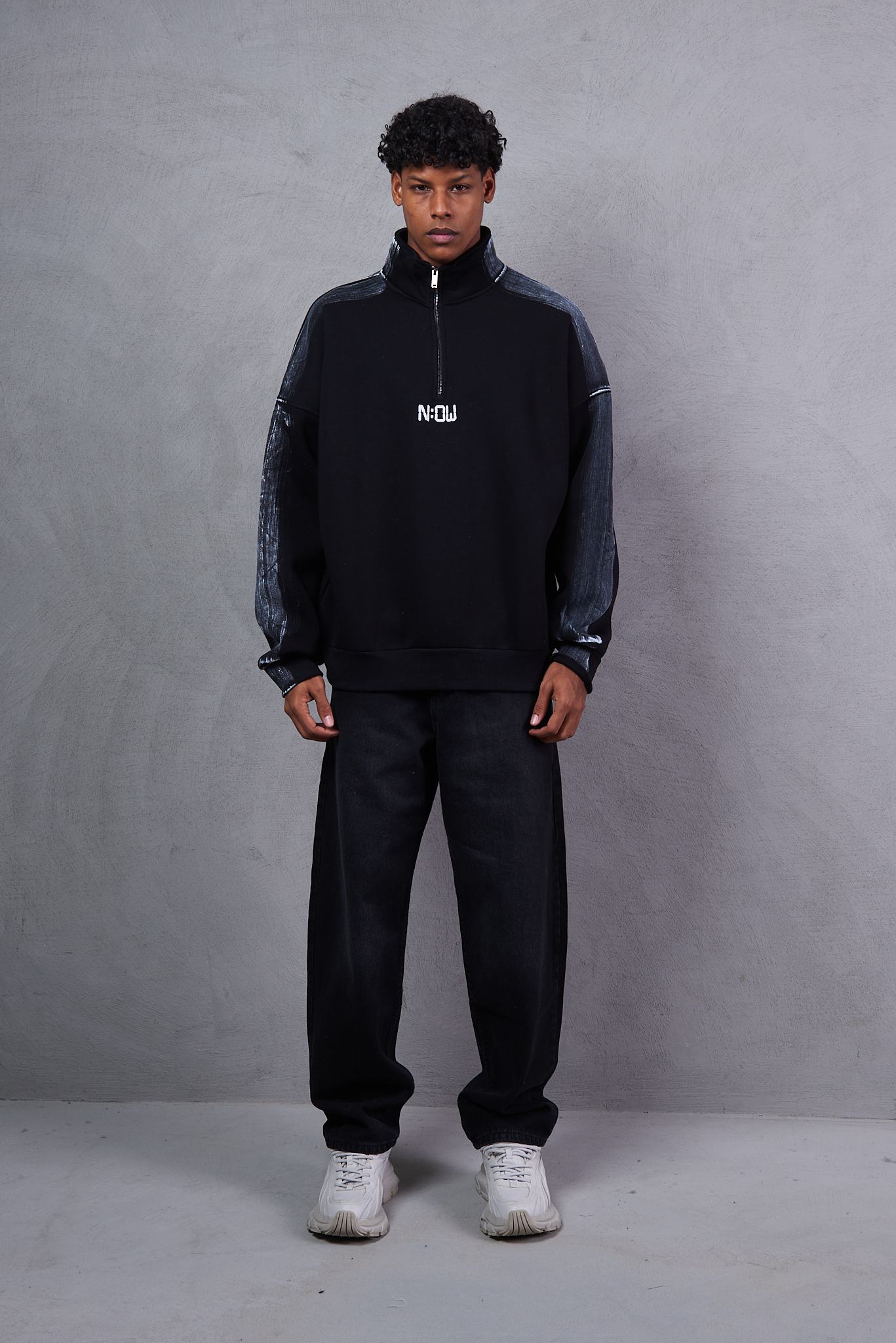 Martin Valen Sleeve-Striped Half-Zip Black Sweatshirt