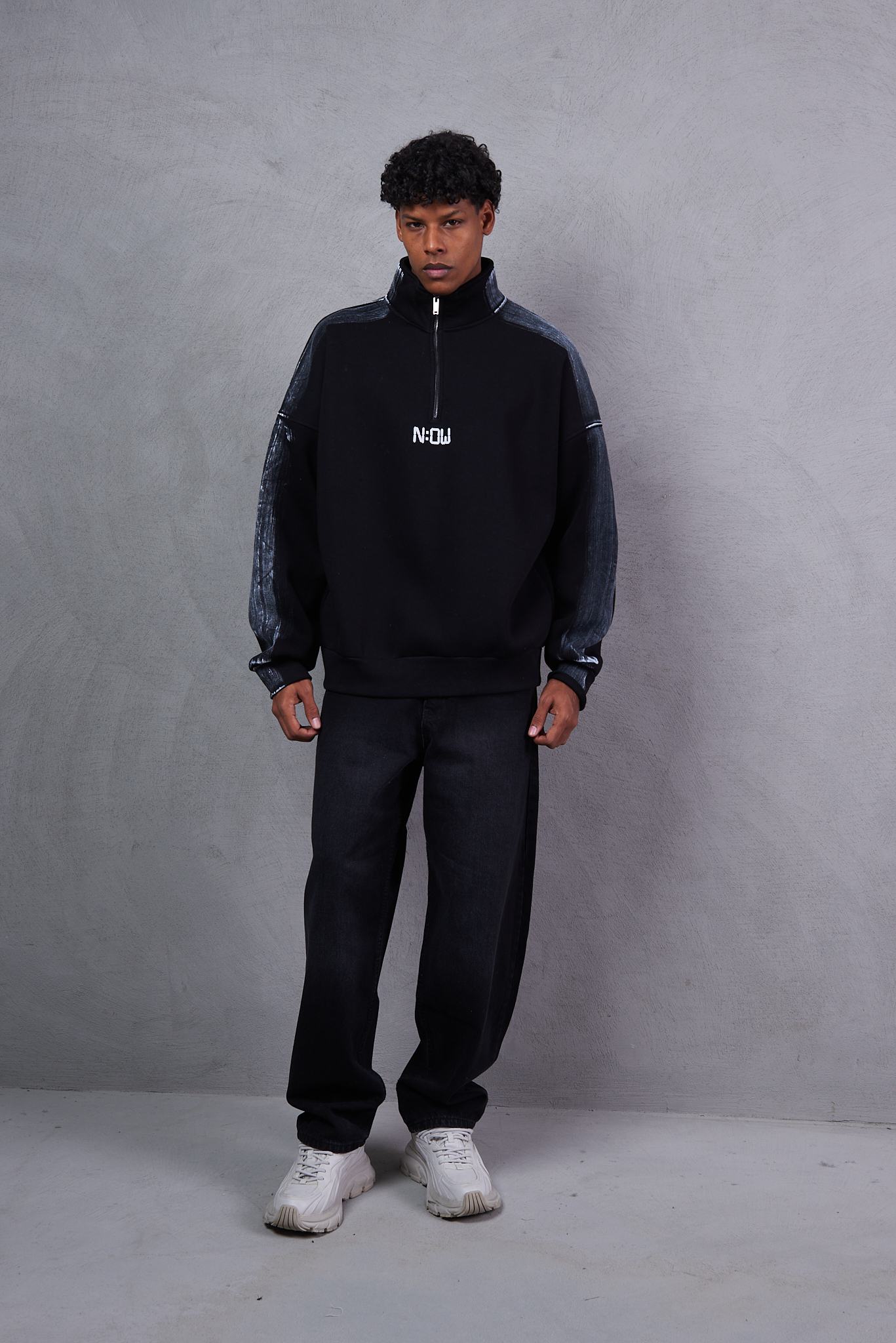 Martin Valen Sleeve-Striped Half-Zip Black Sweatshirt