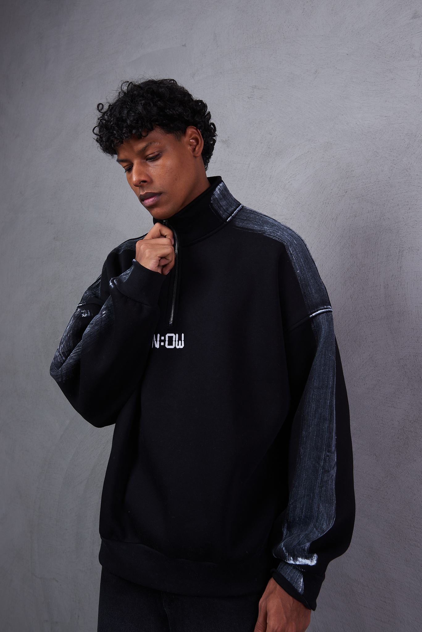Martin Valen Sleeve-Striped Half-Zip Black Sweatshirt
