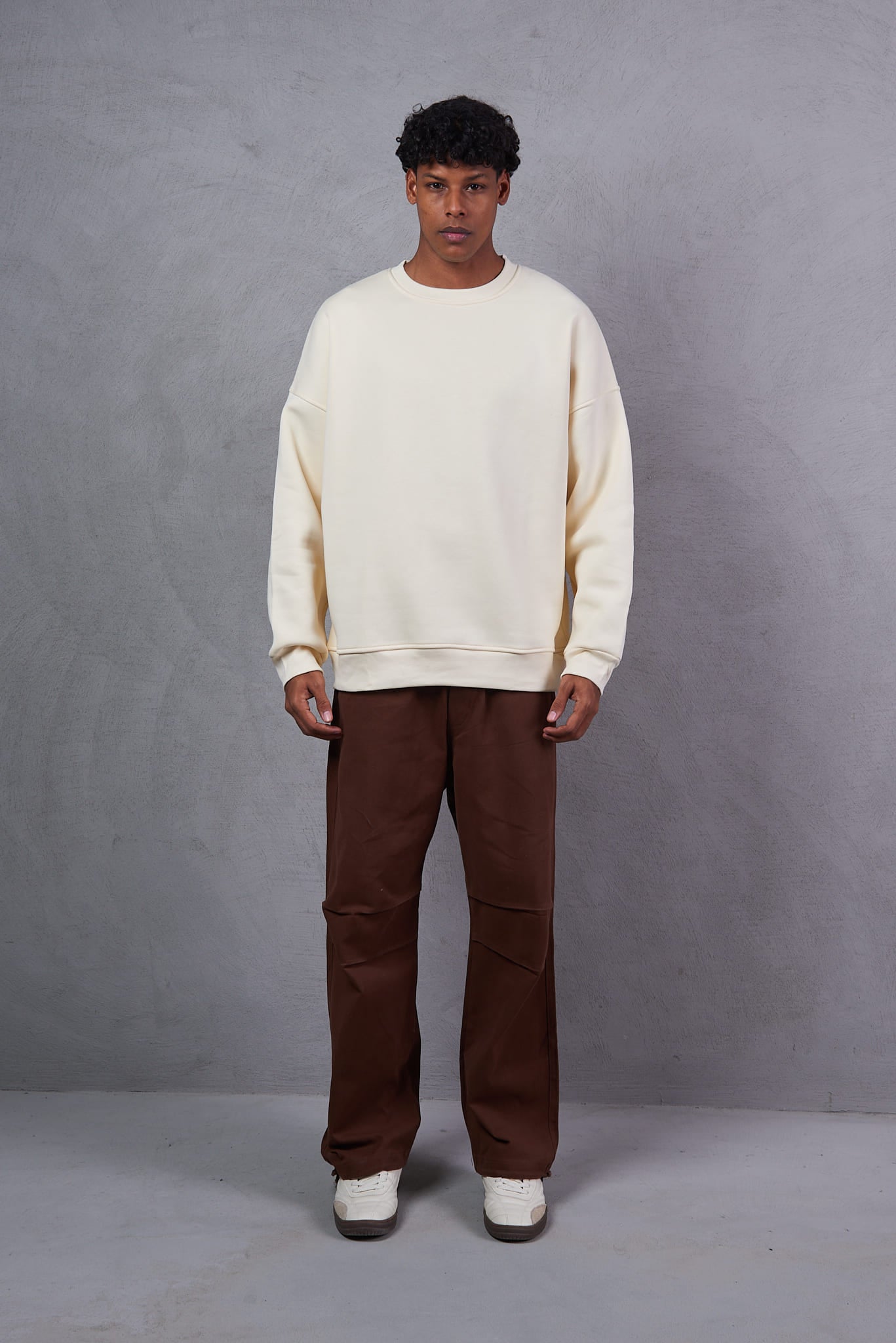 Men's Basic Crew Neck Oversized  Sweatshirt