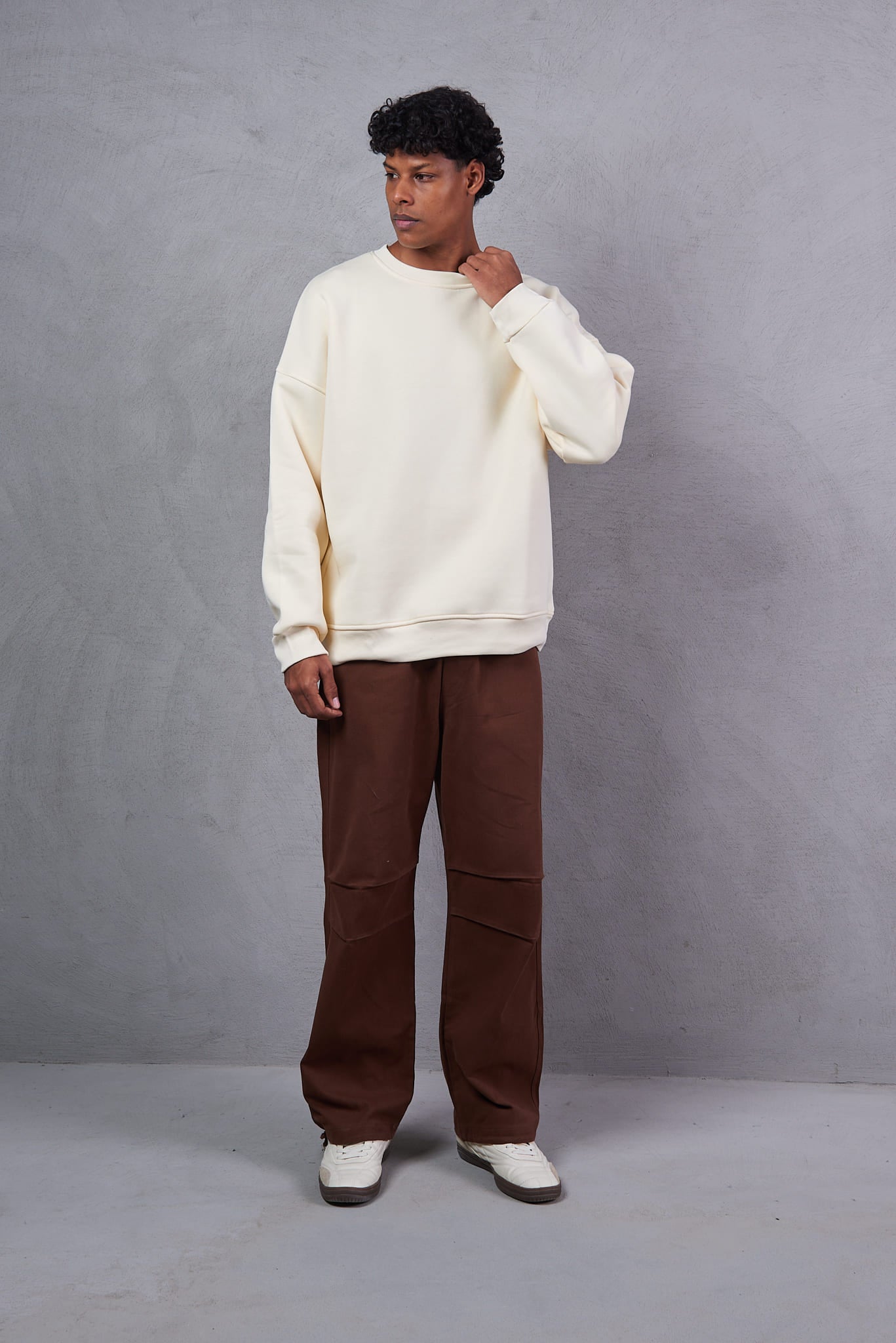 Men's Basic Crew Neck Oversized  Sweatshirt