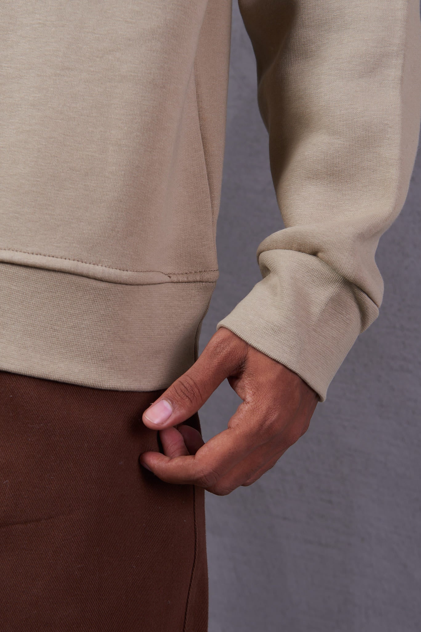 Basic Crewneck Sweatshirt – Greige