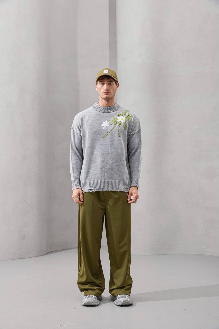 2MState “Botanical Serenity” Embroidered Knit Sweater – Gray, Black & Cream Edition