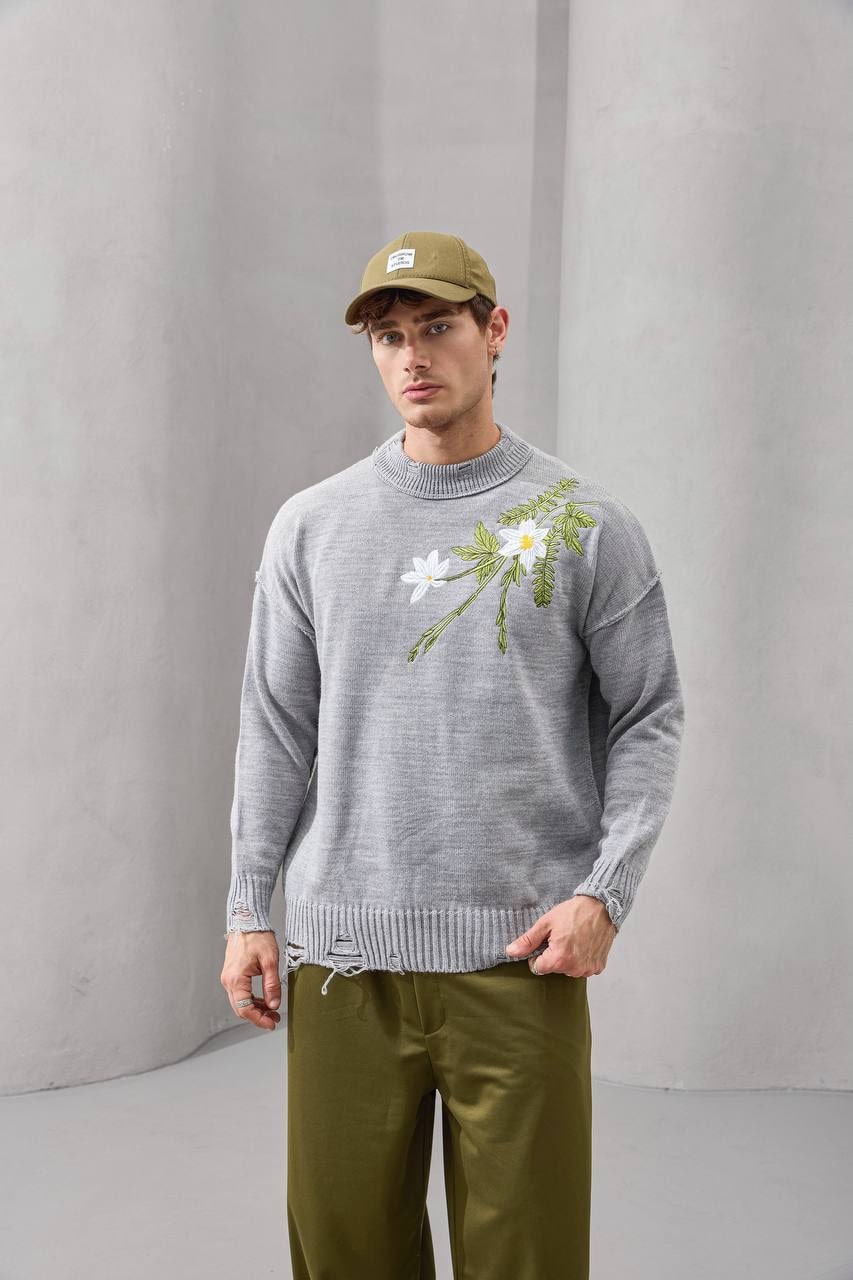 2MState “Botanical Serenity” Embroidered Knit Sweater – Gray, Black & Cream Edition