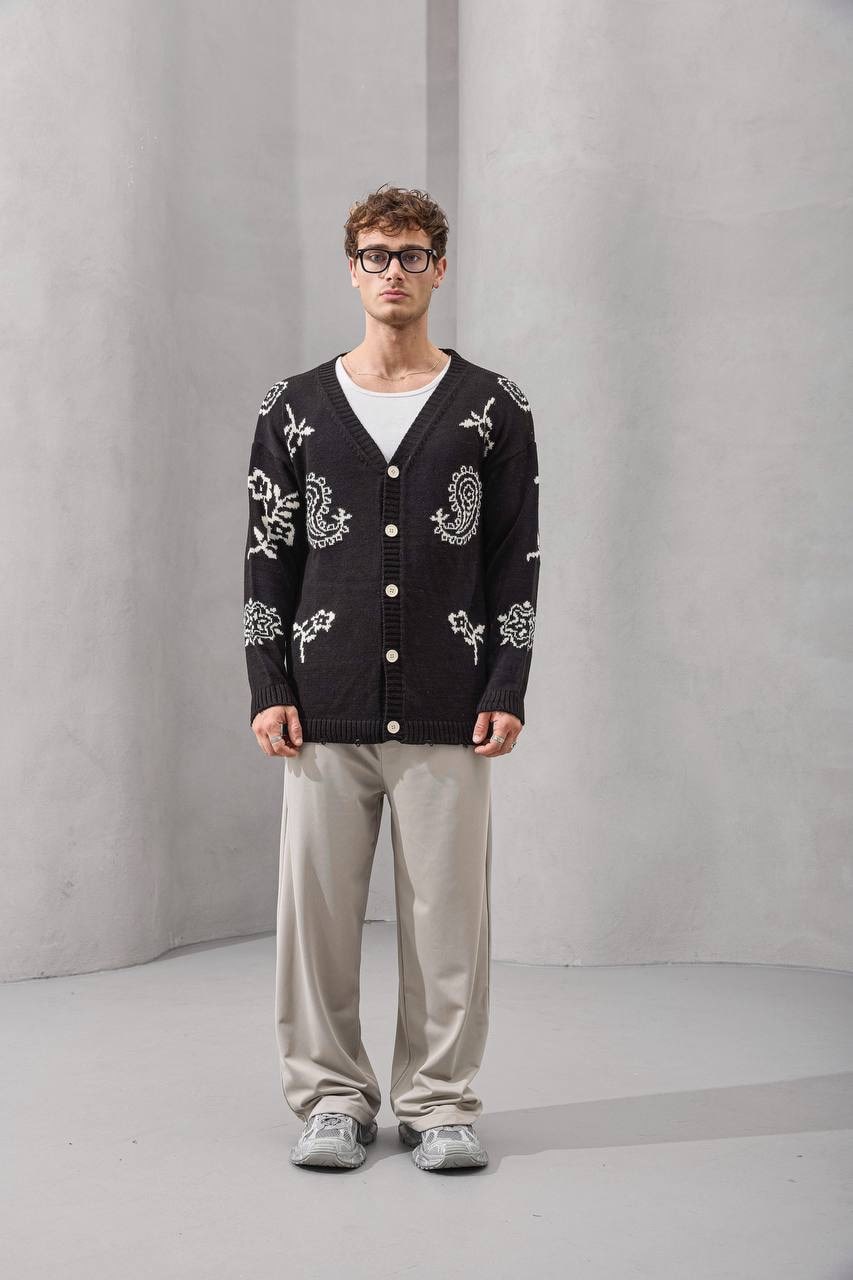 Paisley Heritage Knit Cardigan – Classic Comfort Meets Modern Detailing